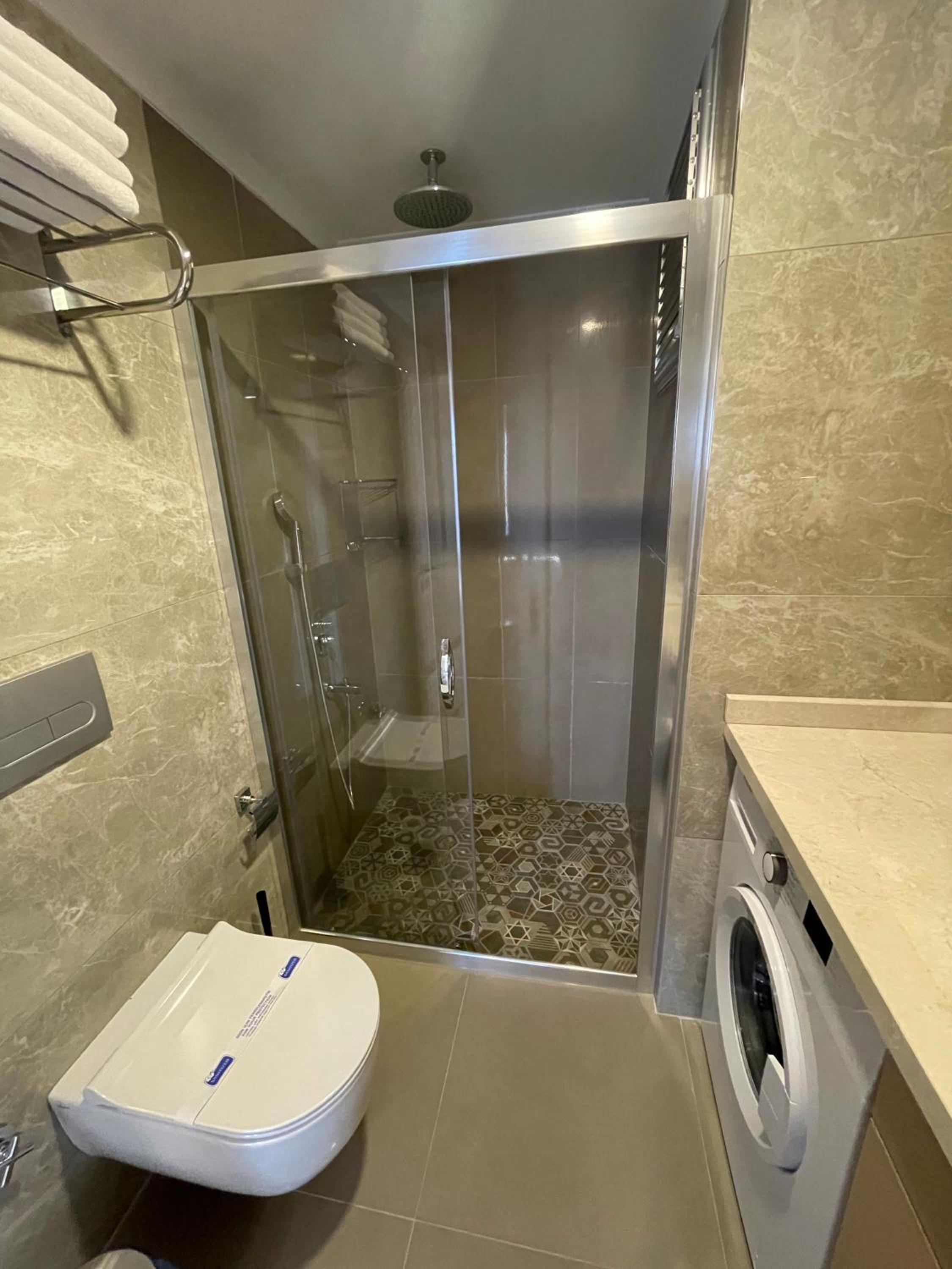 Green Garden City Luxury Apartments - Image 12