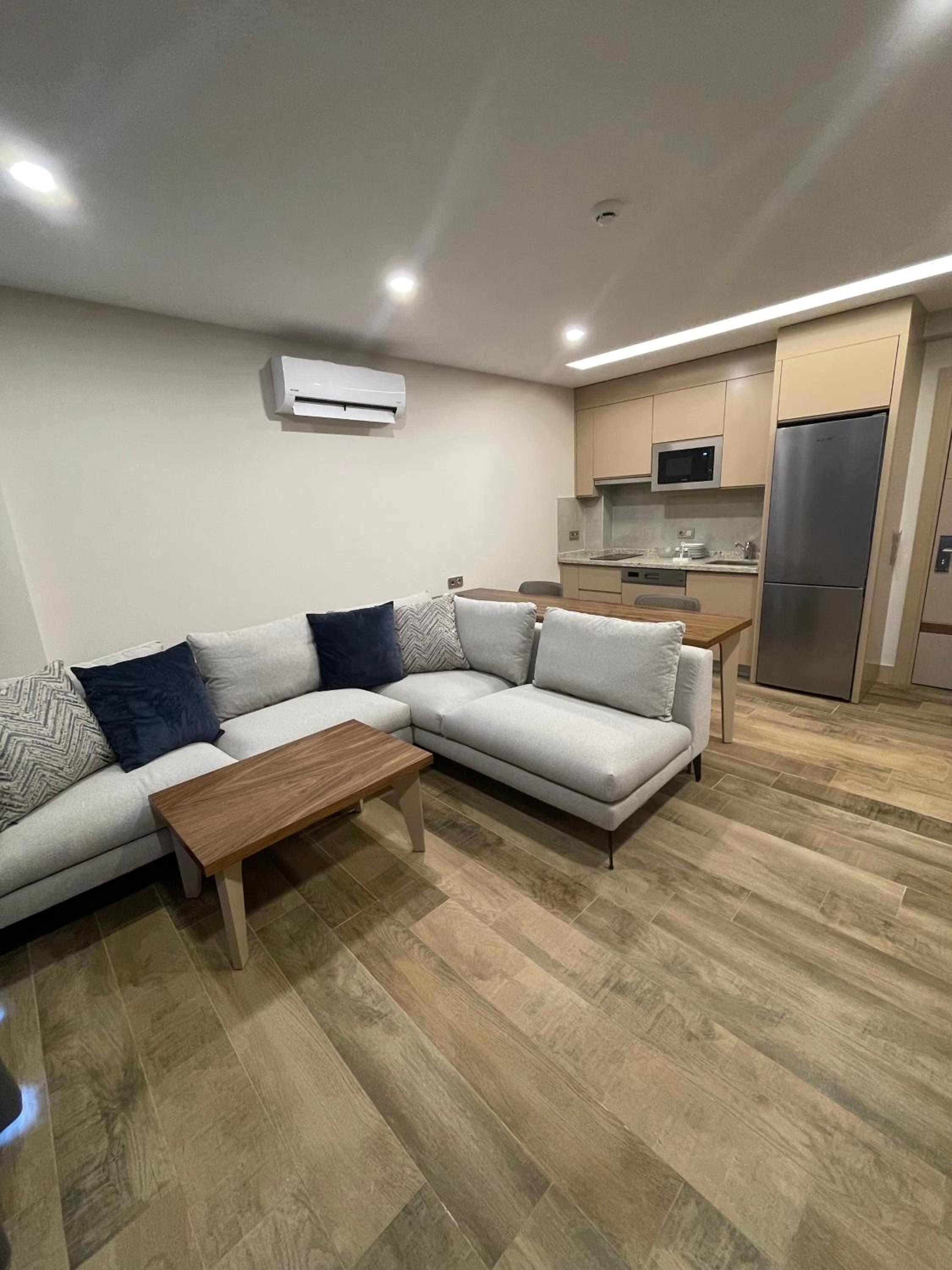 Green Garden City Luxury Apartments - Image 20