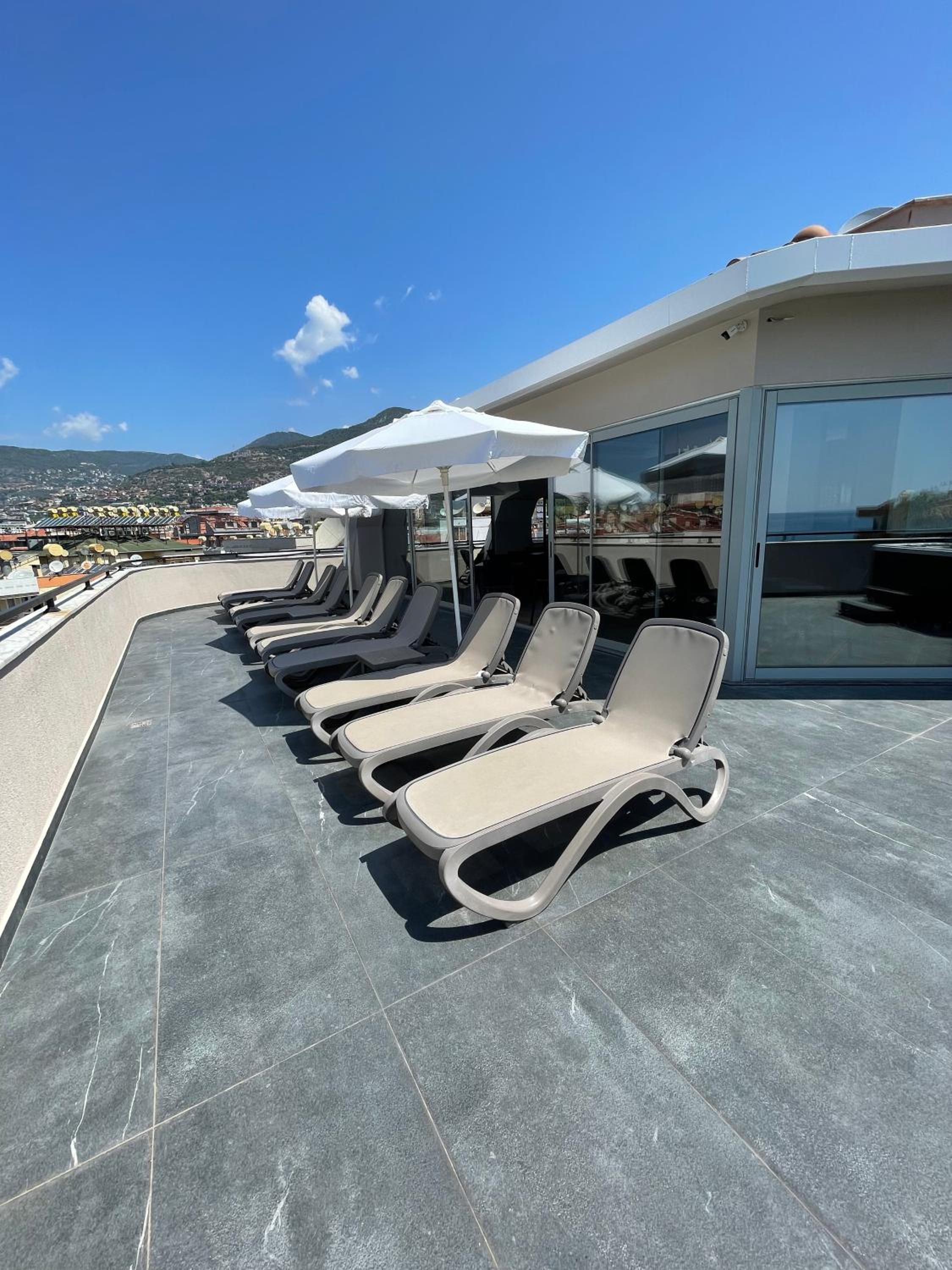 Green Garden City Luxury Apartments - Image 31