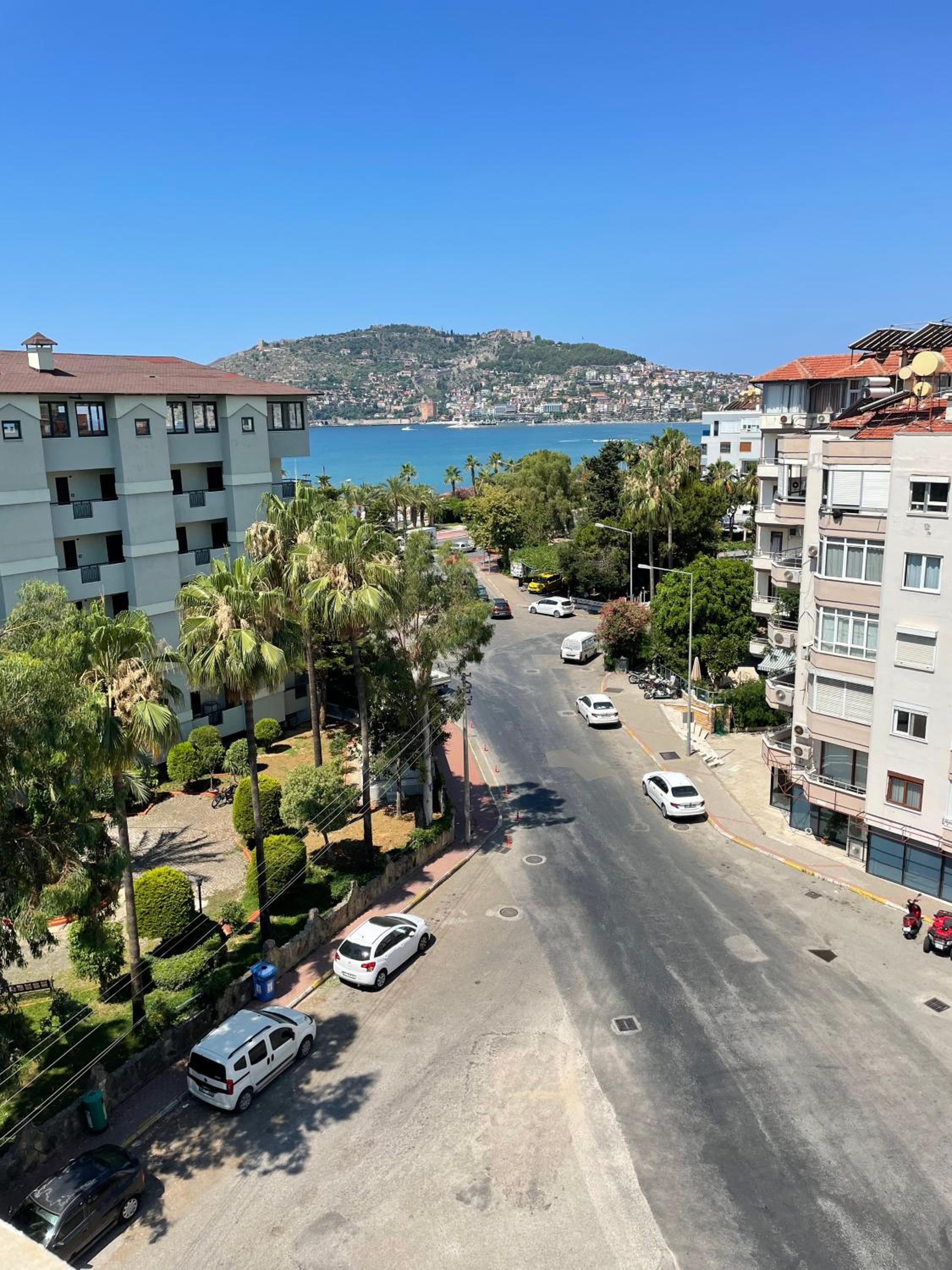 Green Garden City Luxury Apartments - Image 37