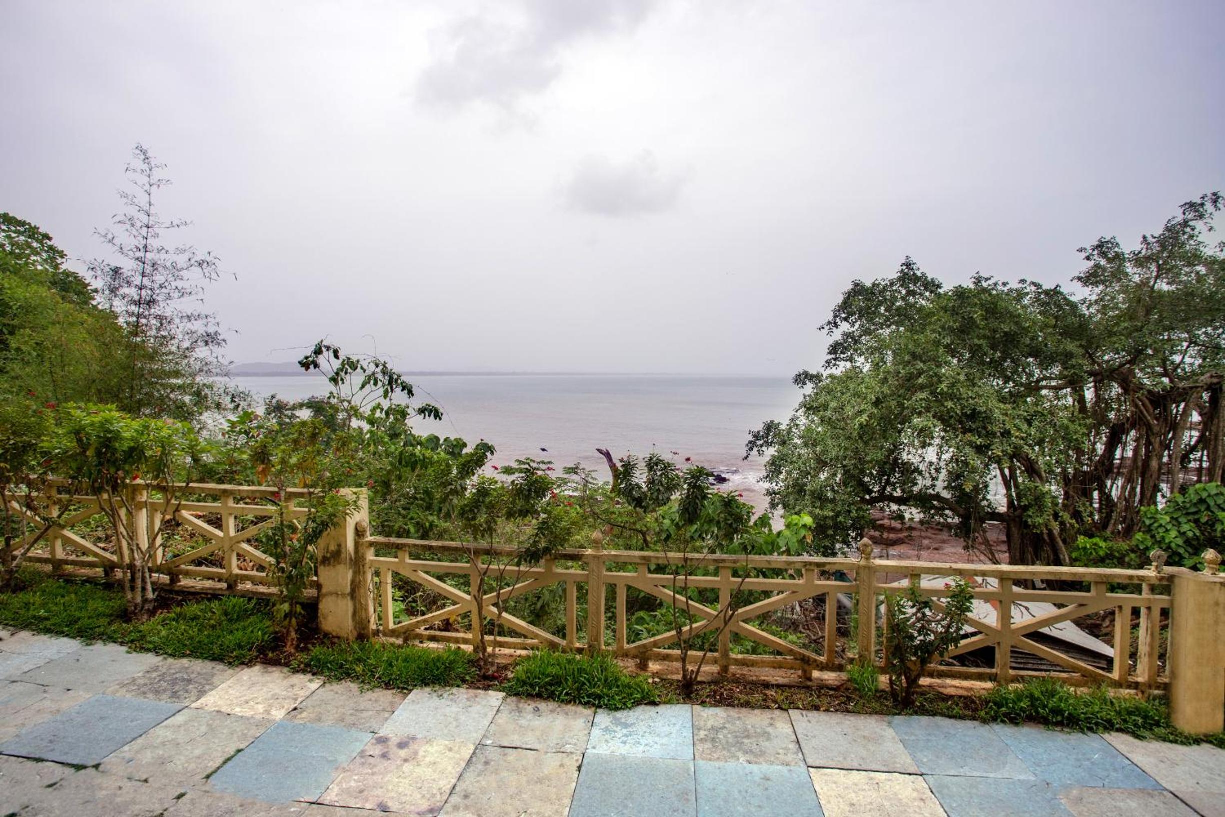 Stone Water Eco Resort