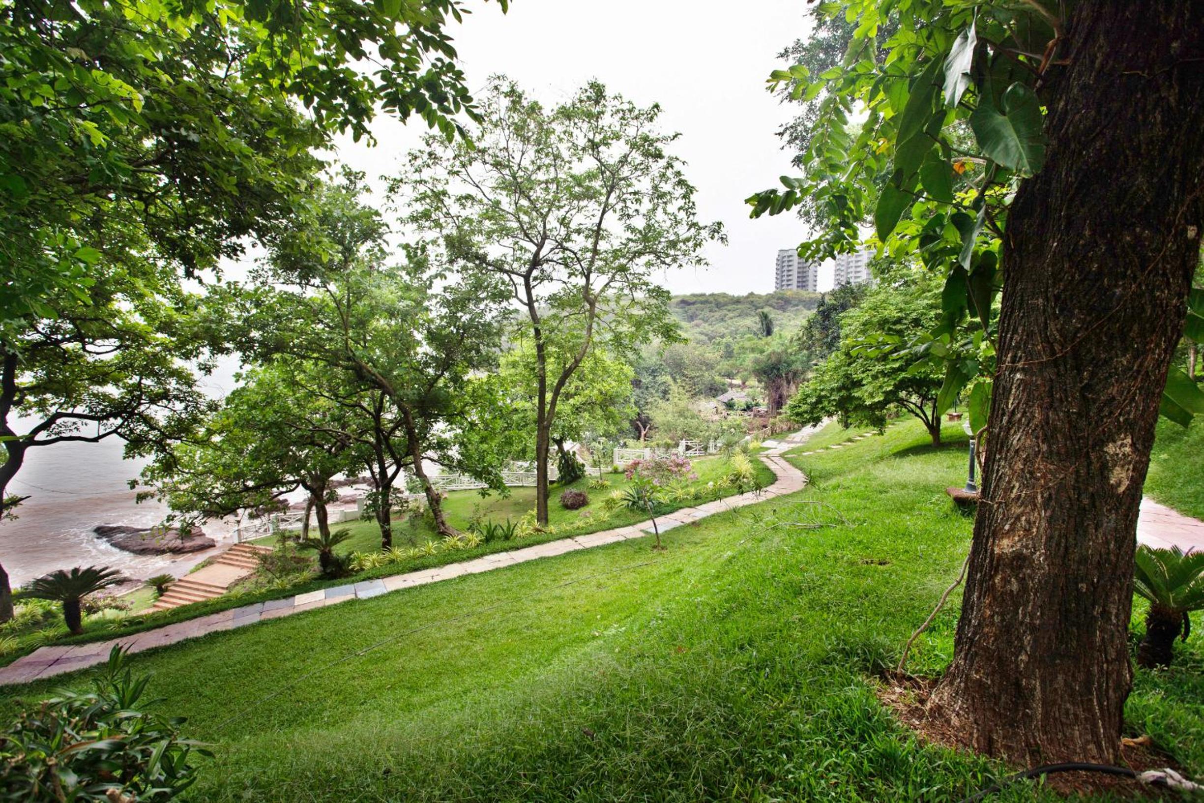Stone Water Eco Resort