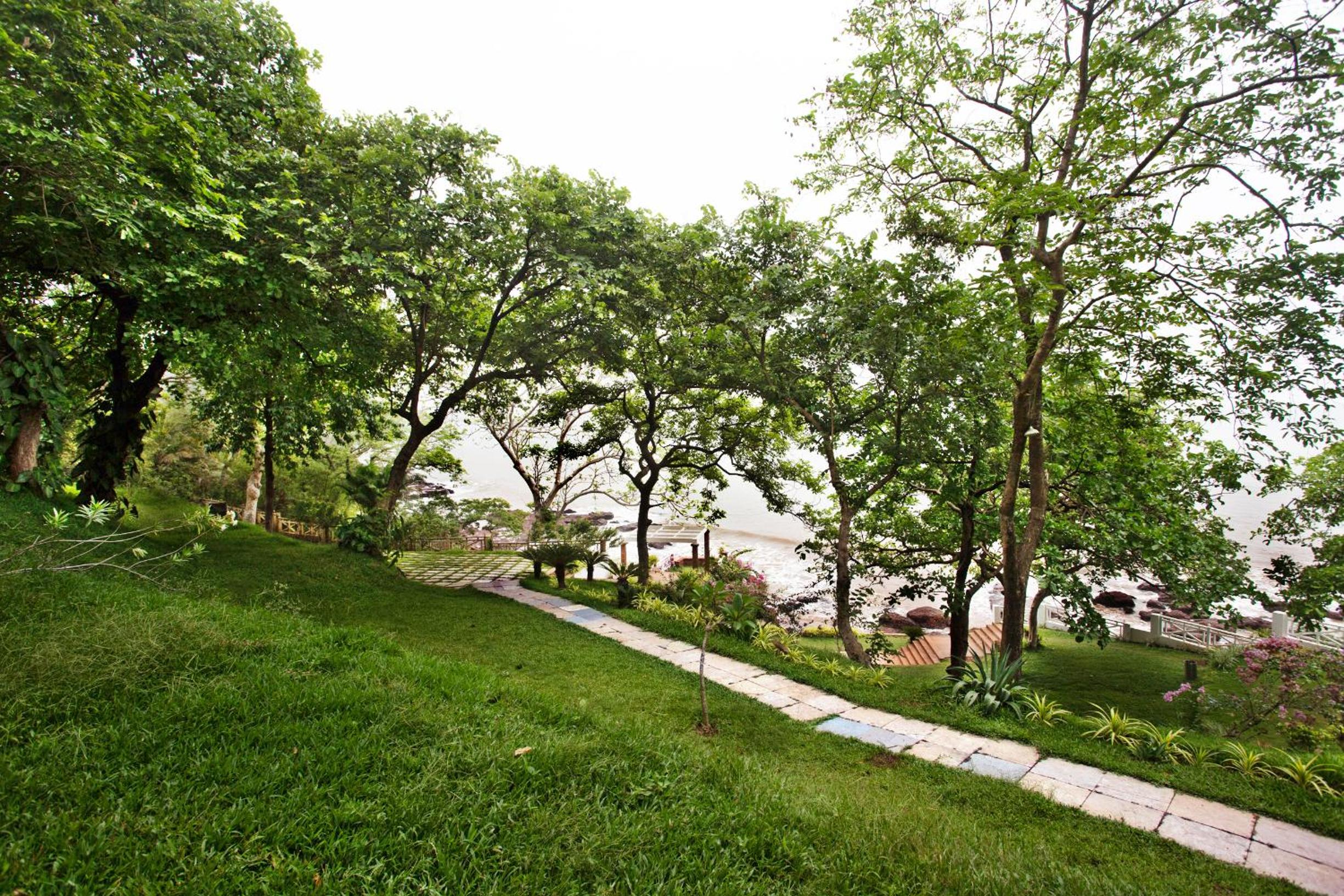 Stone Water Eco Resort