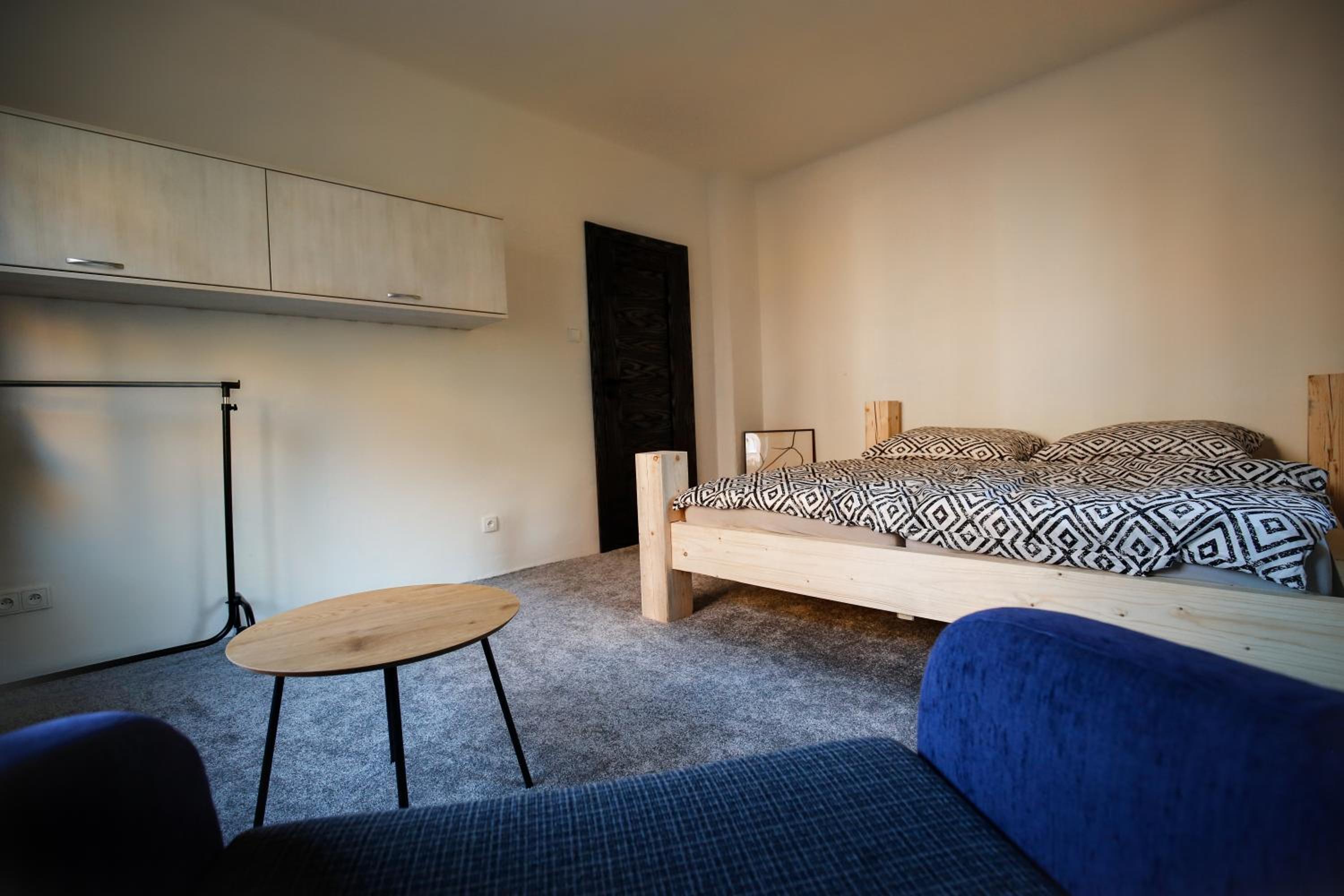 apartmán deVAde se dvěma ložnicemi a WiFi připojením