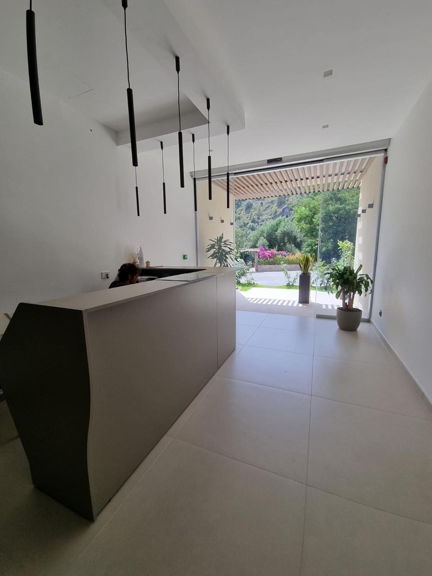 Marea Retreat Rooms