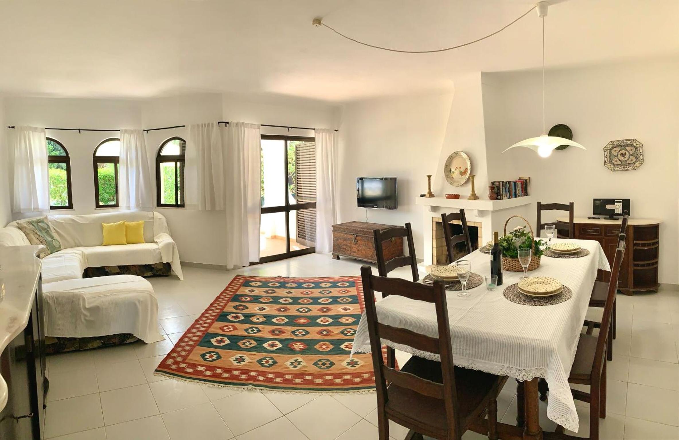 Charming House in Carvoeiro + Pool