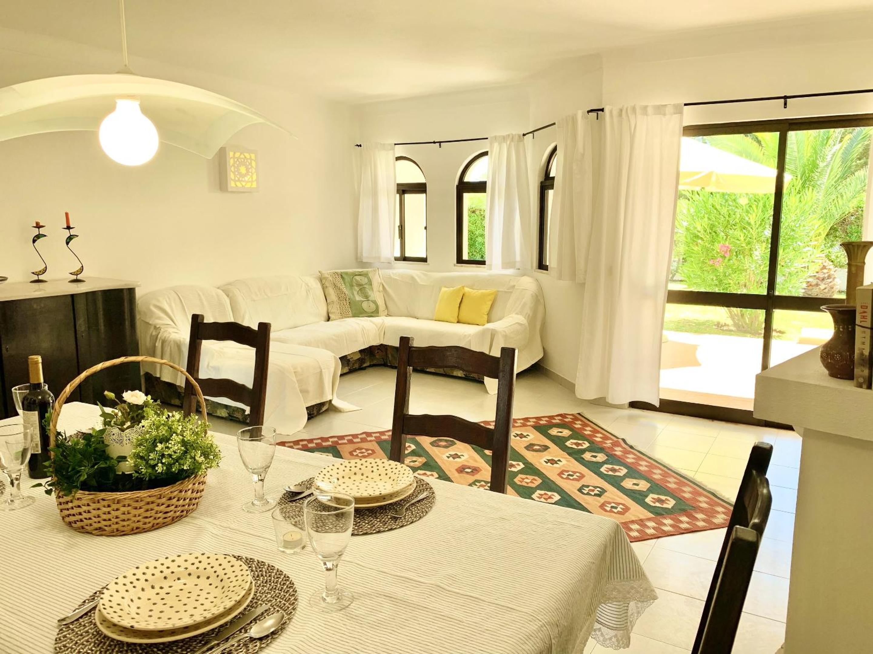 Charming House in Carvoeiro + Pool