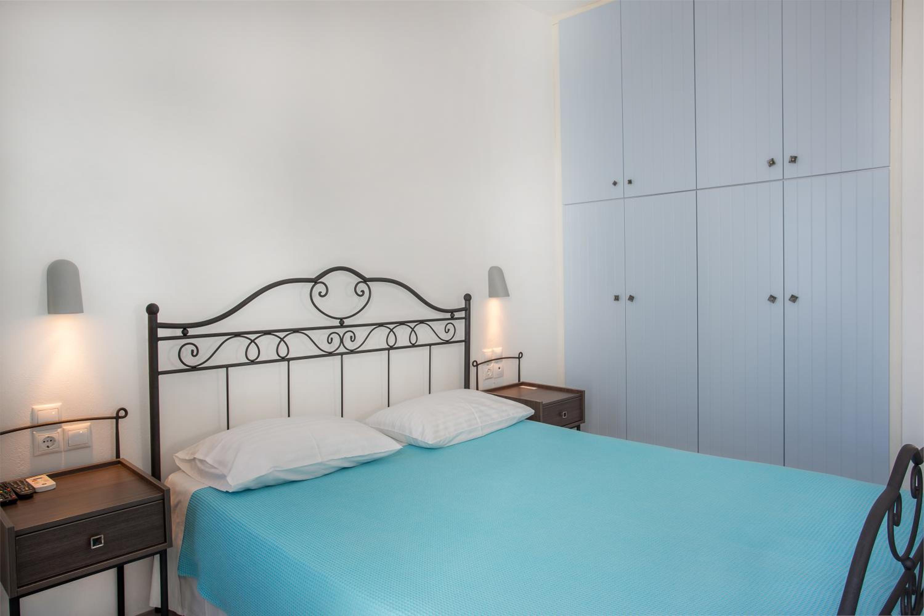 Ianthi Boutique Guesthouses Skyros view 4