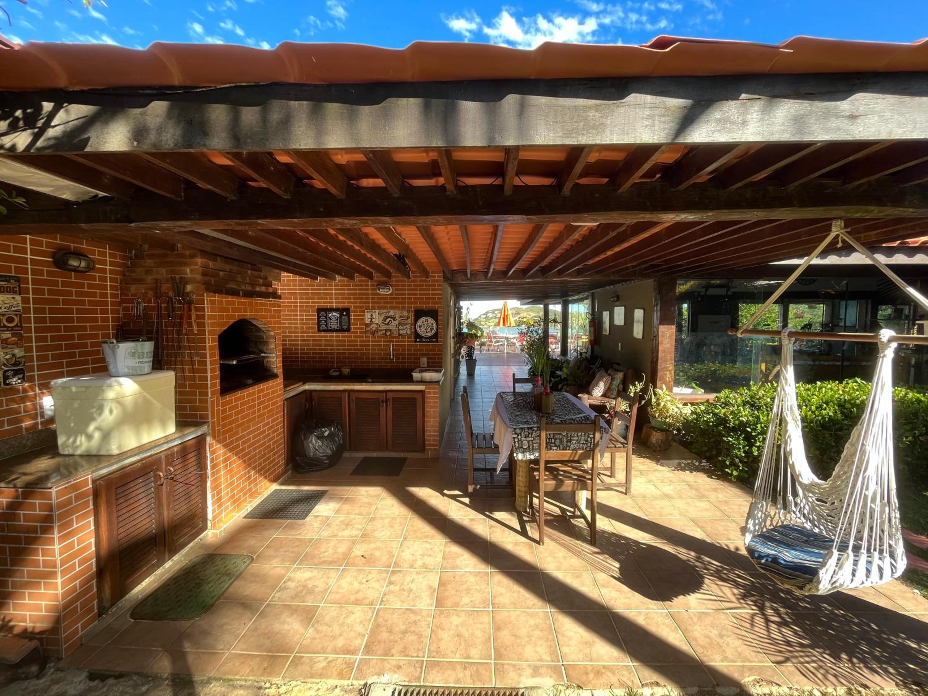 Búzios Prime: Vista Mar, 50m da Praia da Ferradura, 8 suites