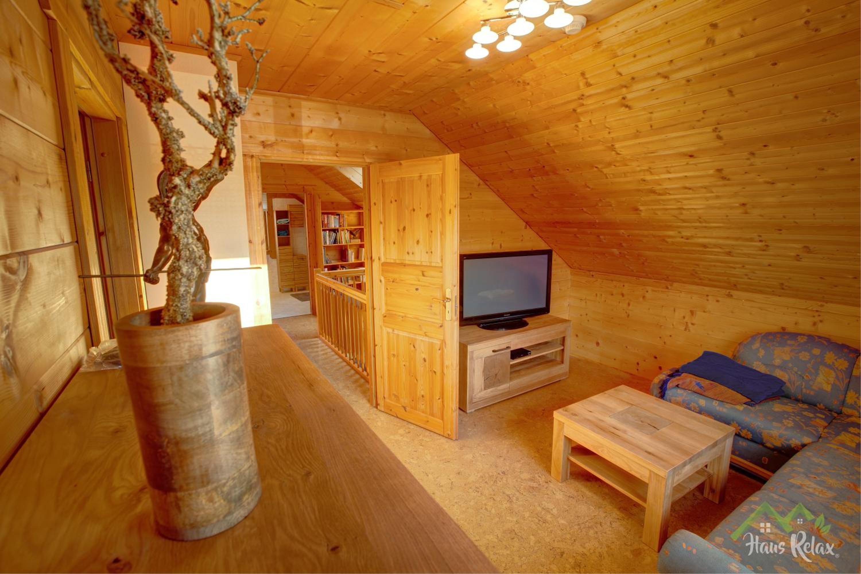 haus-relax - no business b00king - no fitters