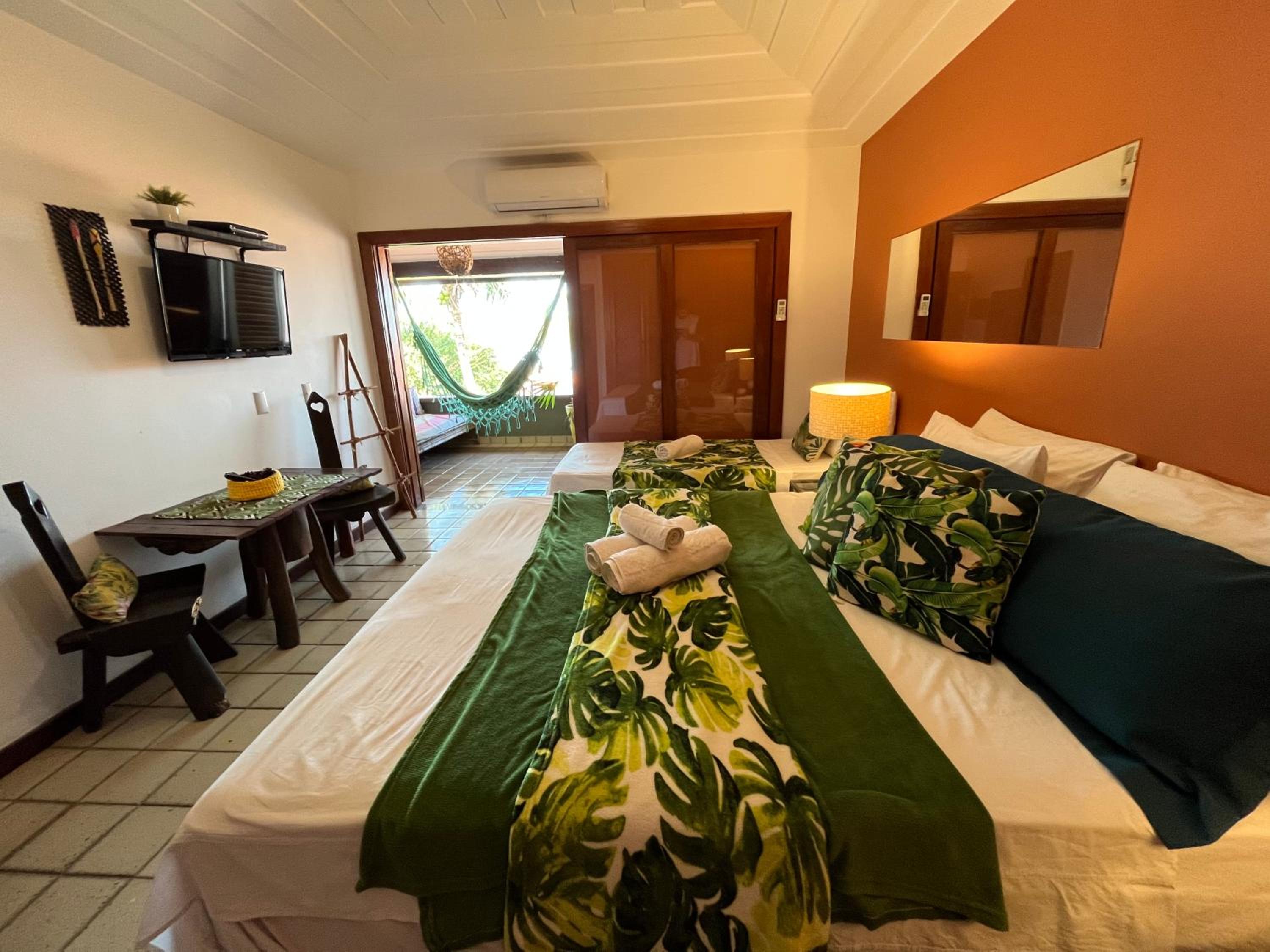 Búzios Prime: Vista Mar, 50m da Praia da Ferradura, 8 suites
