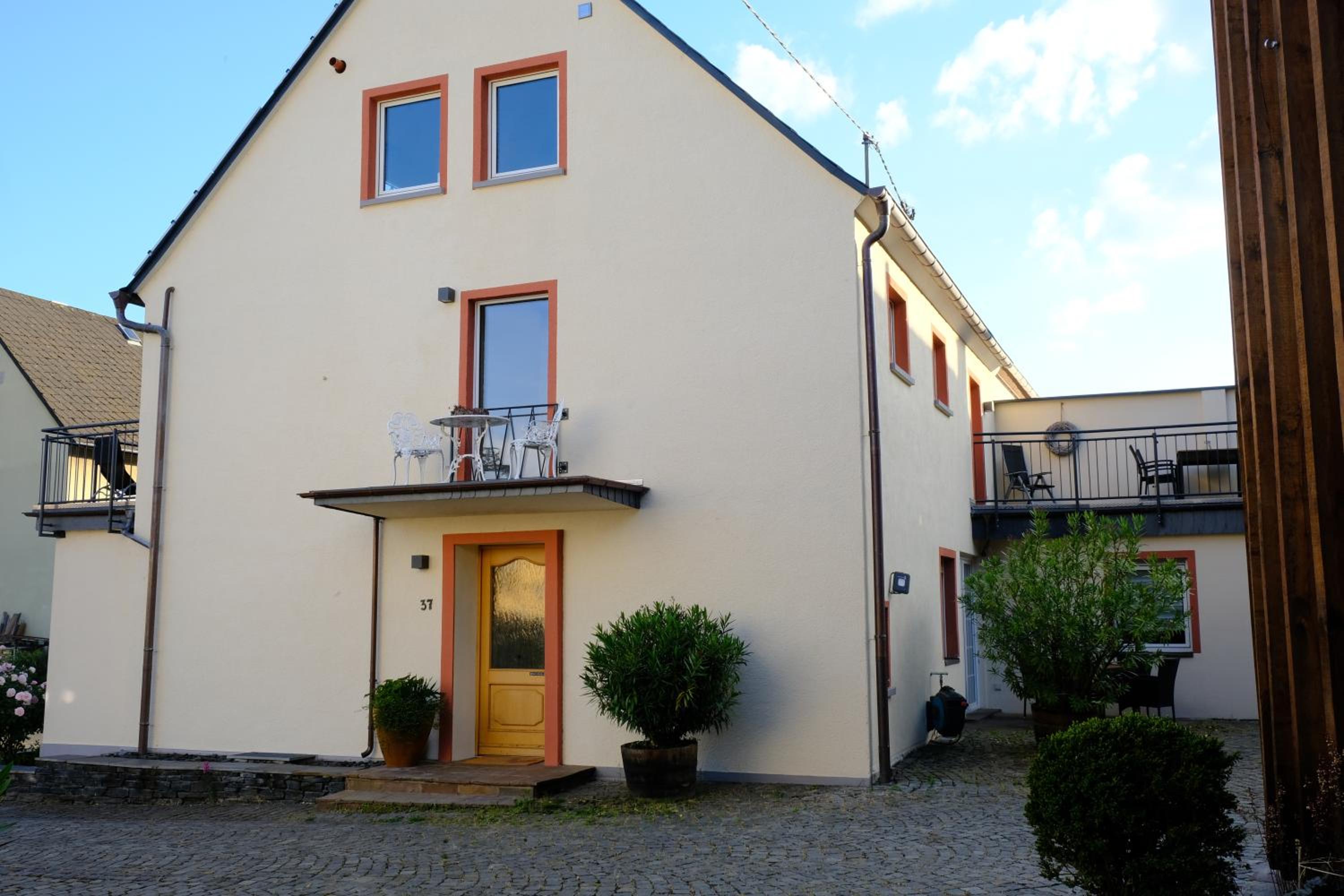 Ferienwohnungen Weingut und Vinothek Regnery view 4