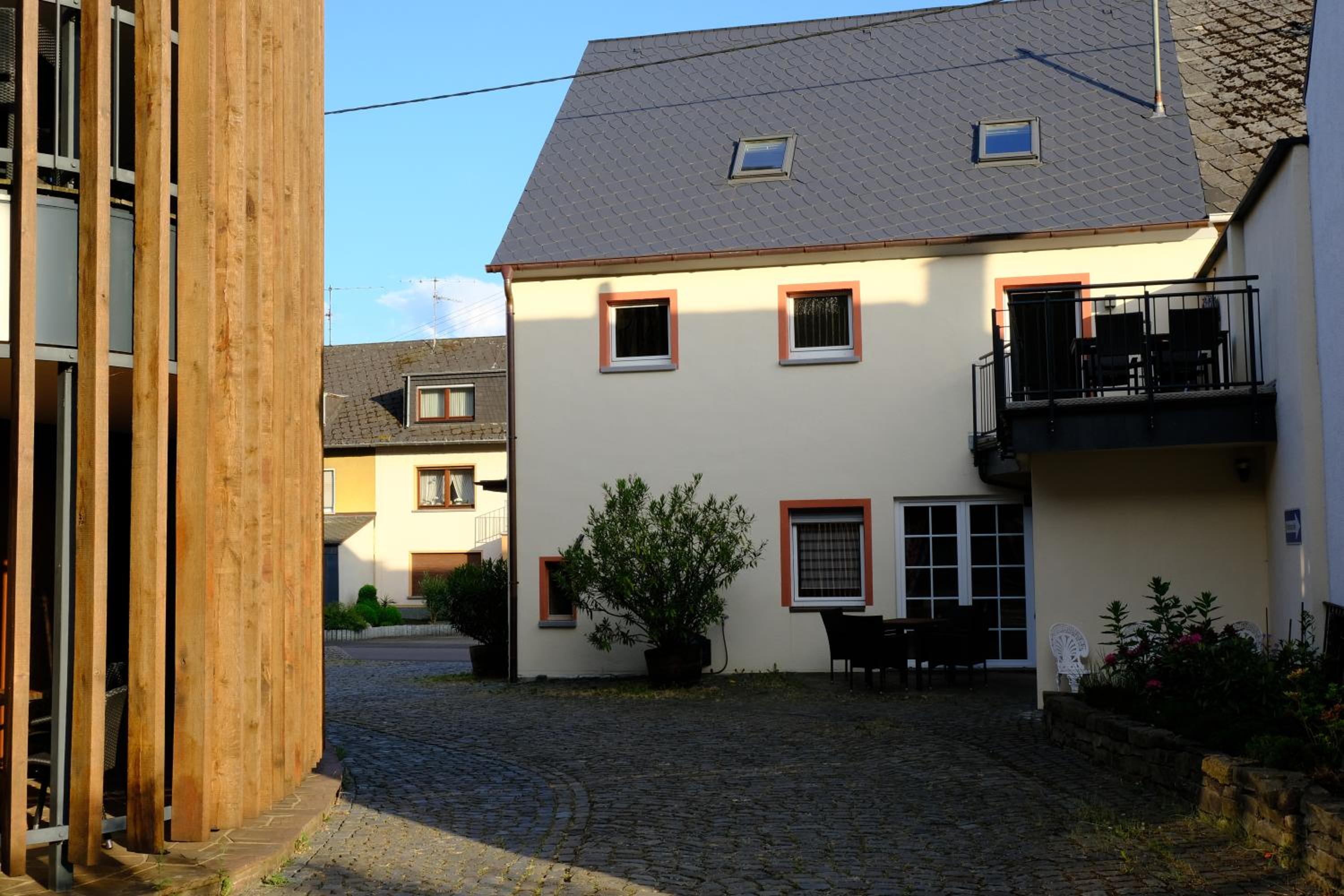 Ferienwohnungen Weingut und Vinothek Regnery view 5