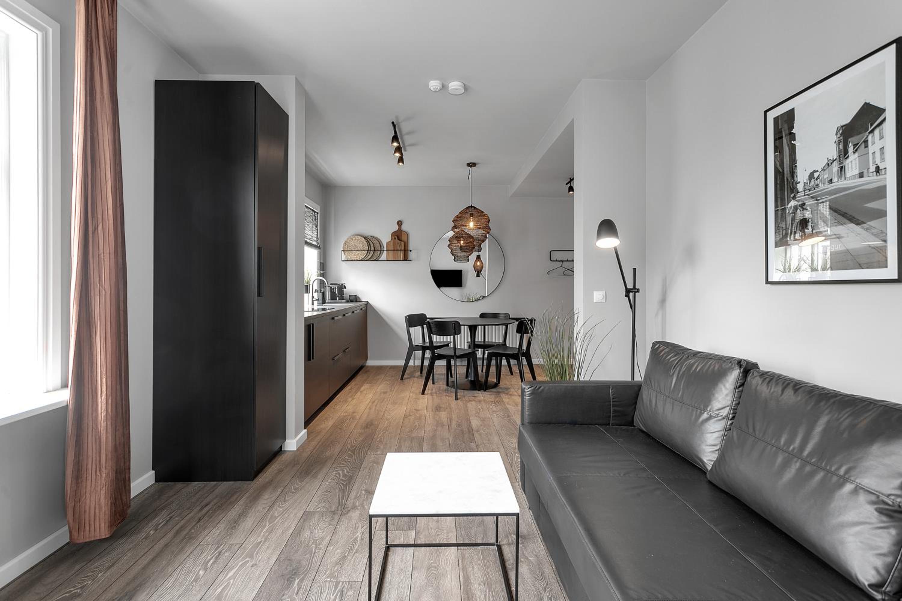 Baldur Apartments