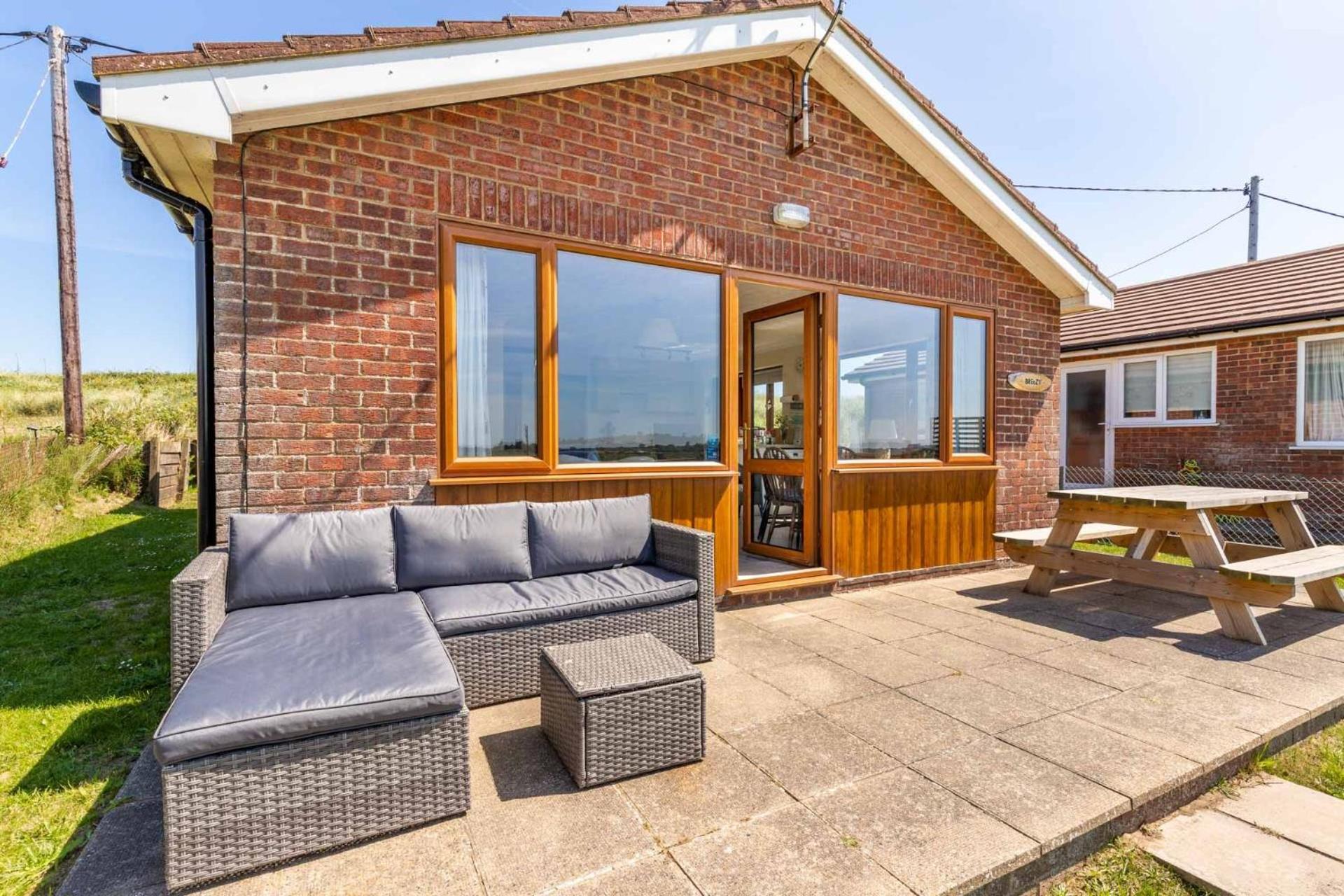 Host & Stay - Breezy Bungalow