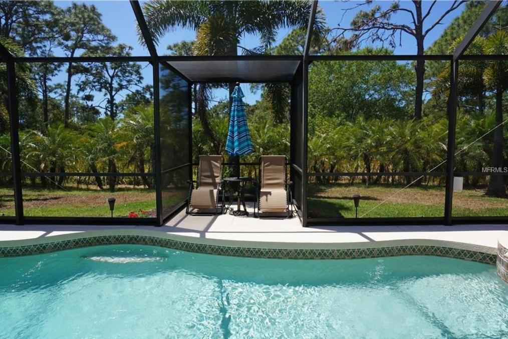 Paradise - 3 Bedroom Private Villa with Heated Pool - Property Image 5