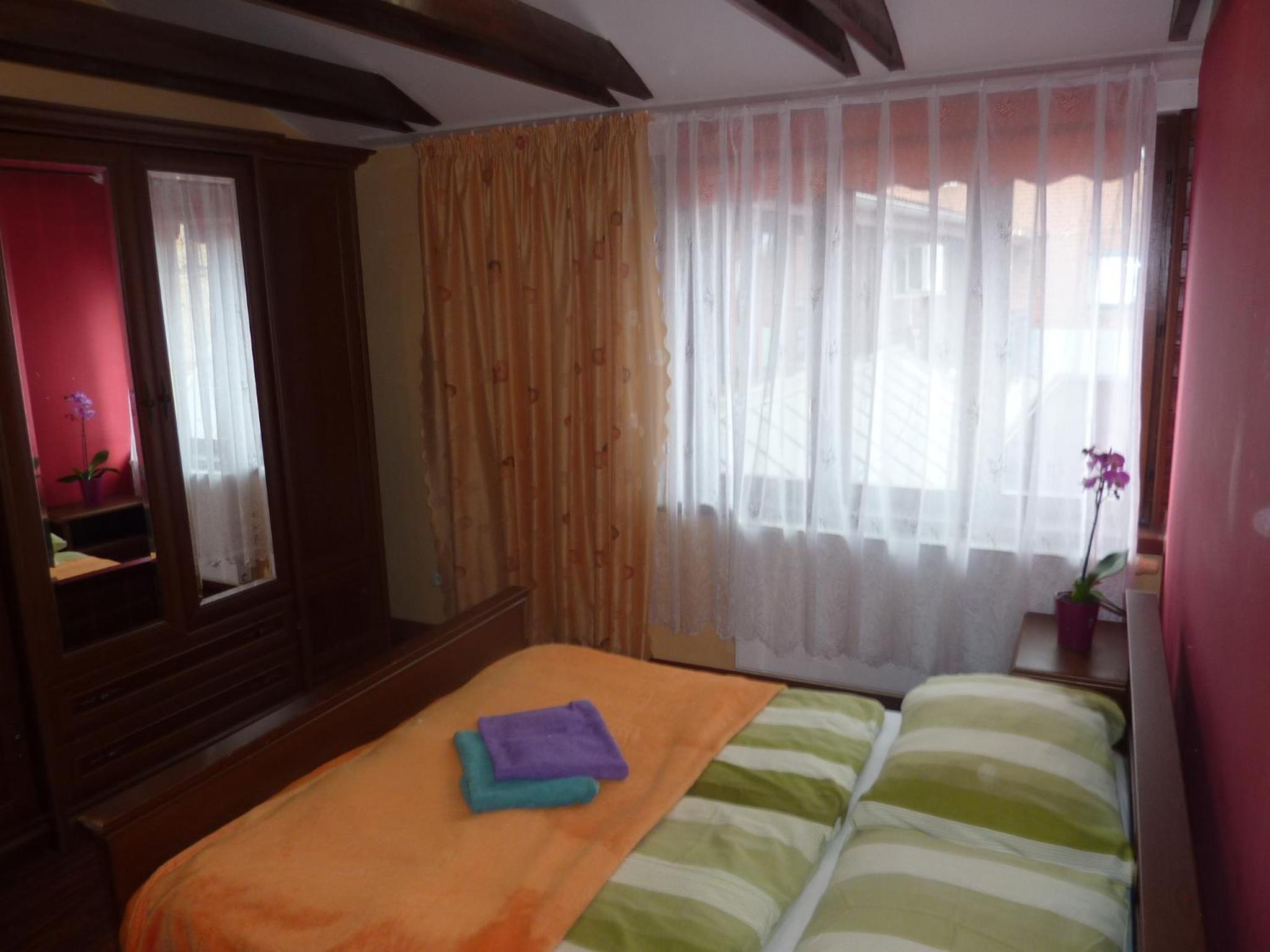 Luxury Large Apartment 21 view 2