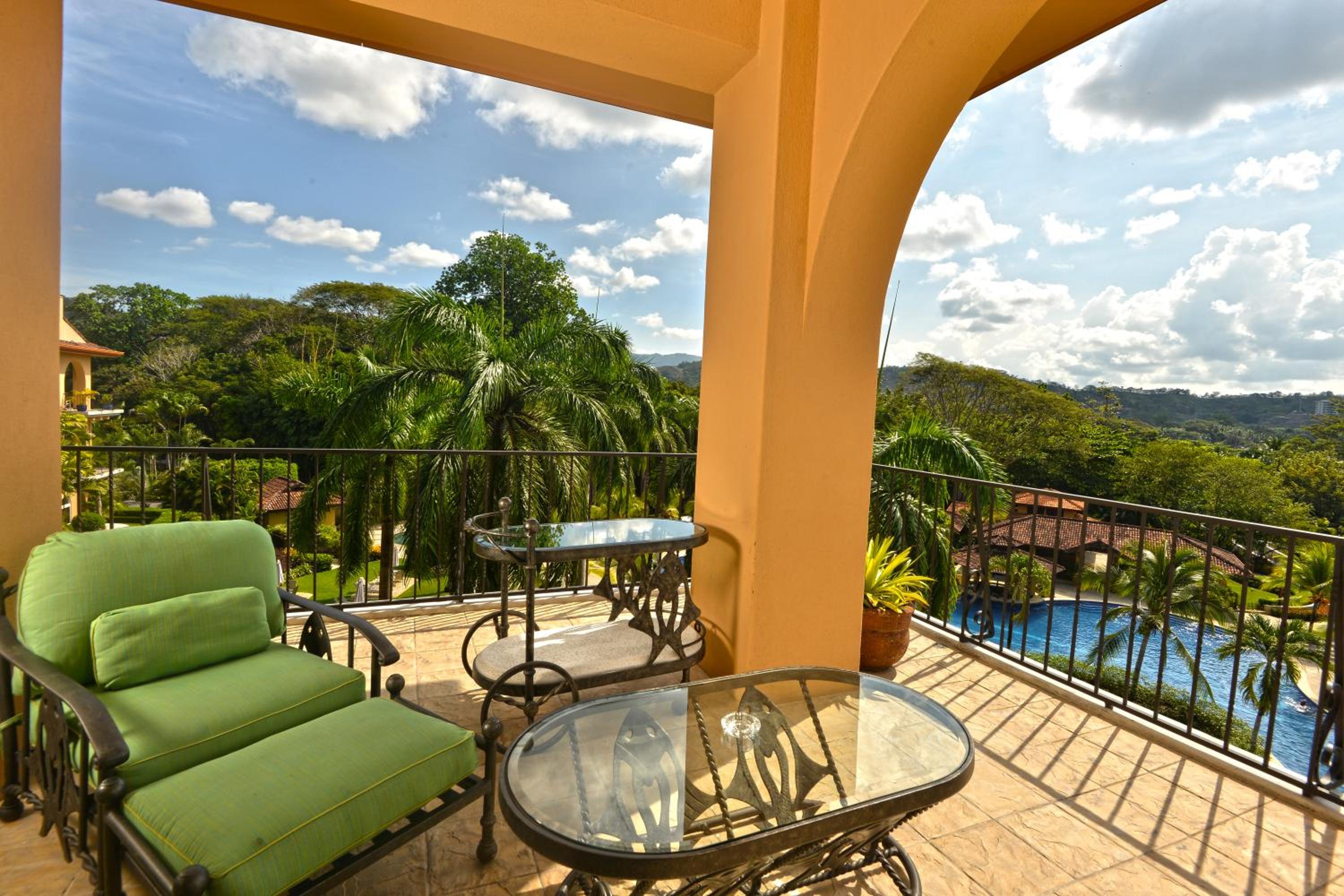 Bella Vista 4B 3 bdrs ocean view in Los Suenos