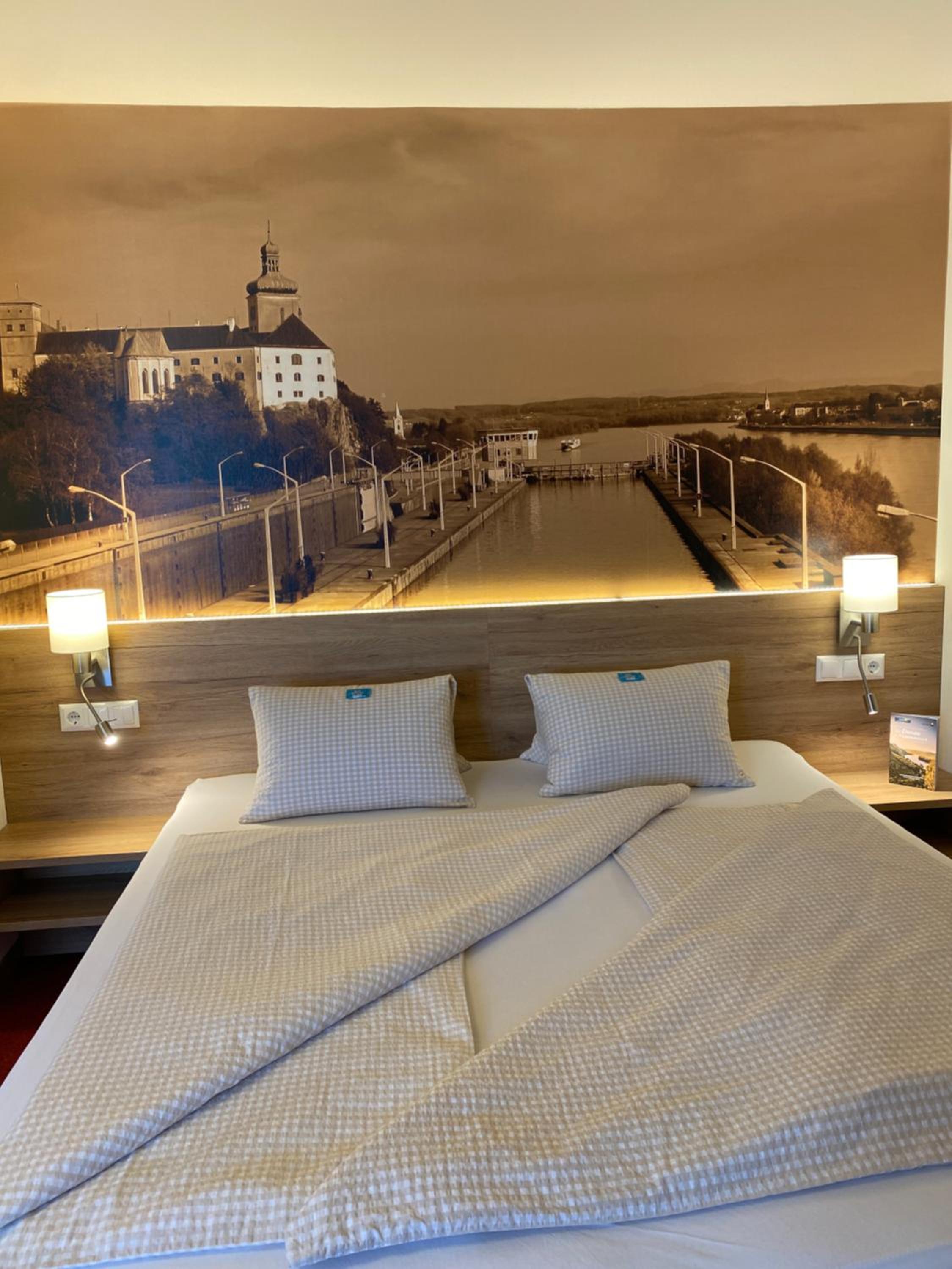 Privatzimmer und Ferienwohnungen Leeb