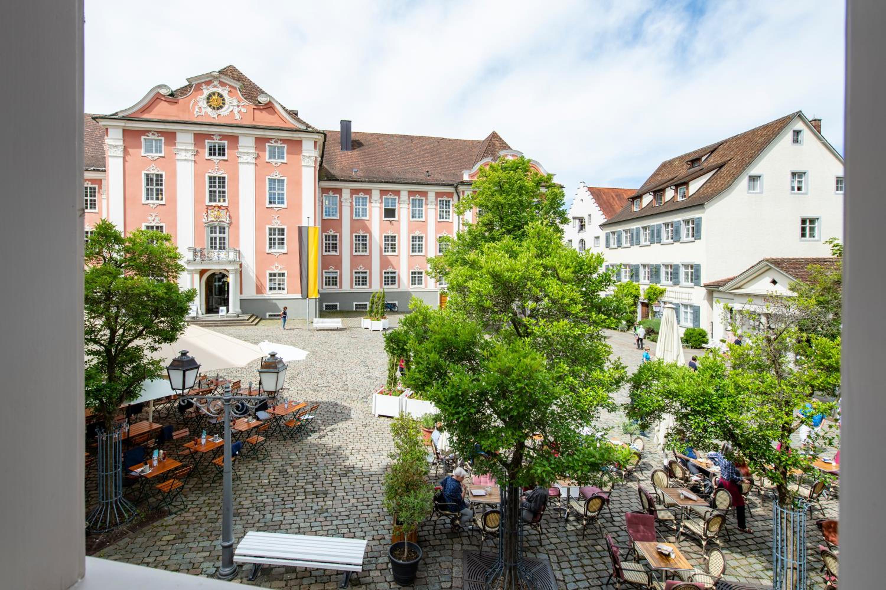 Gästehaus am Schlossplatz, Z. 1