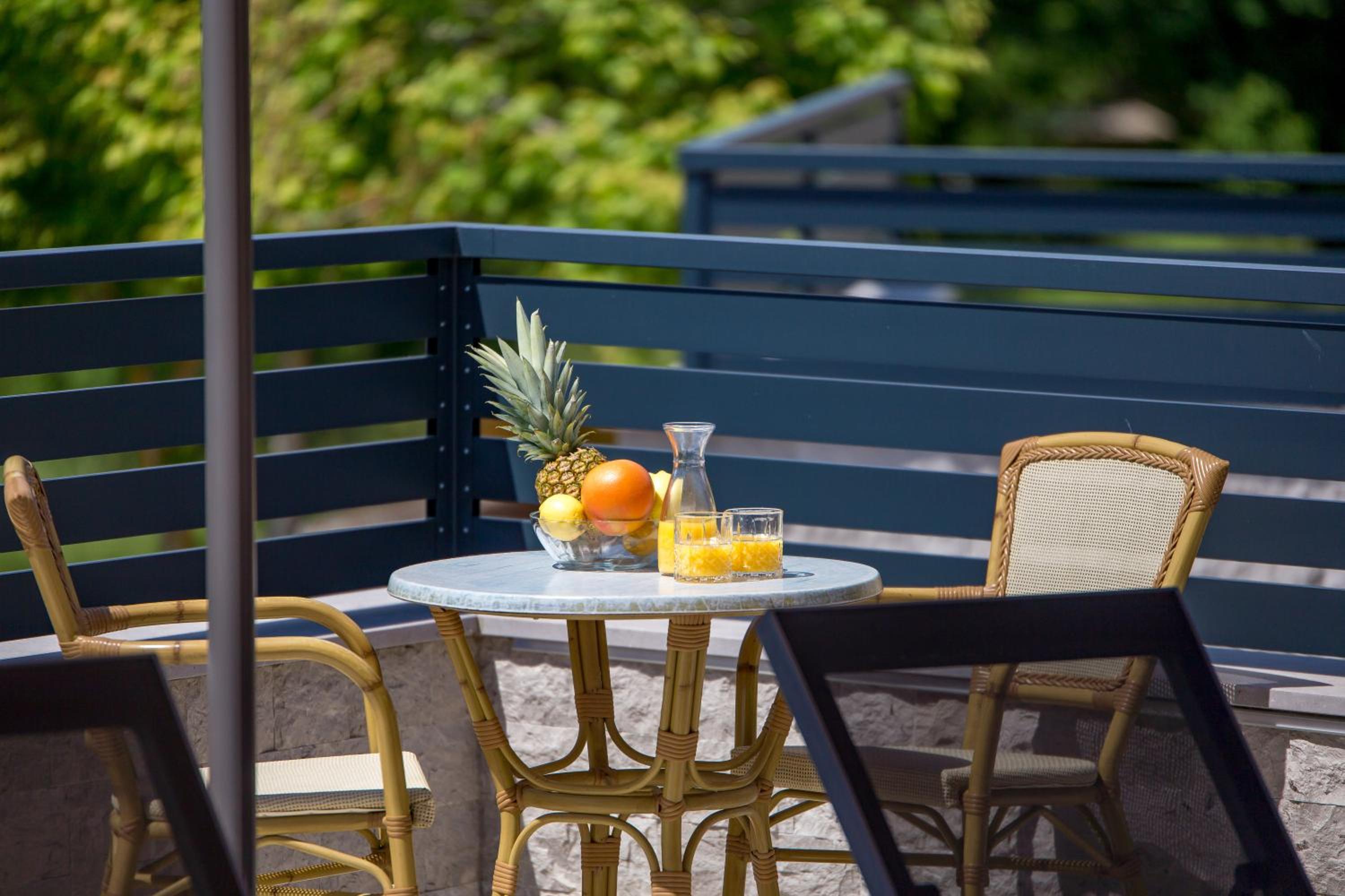 balance & terrace
