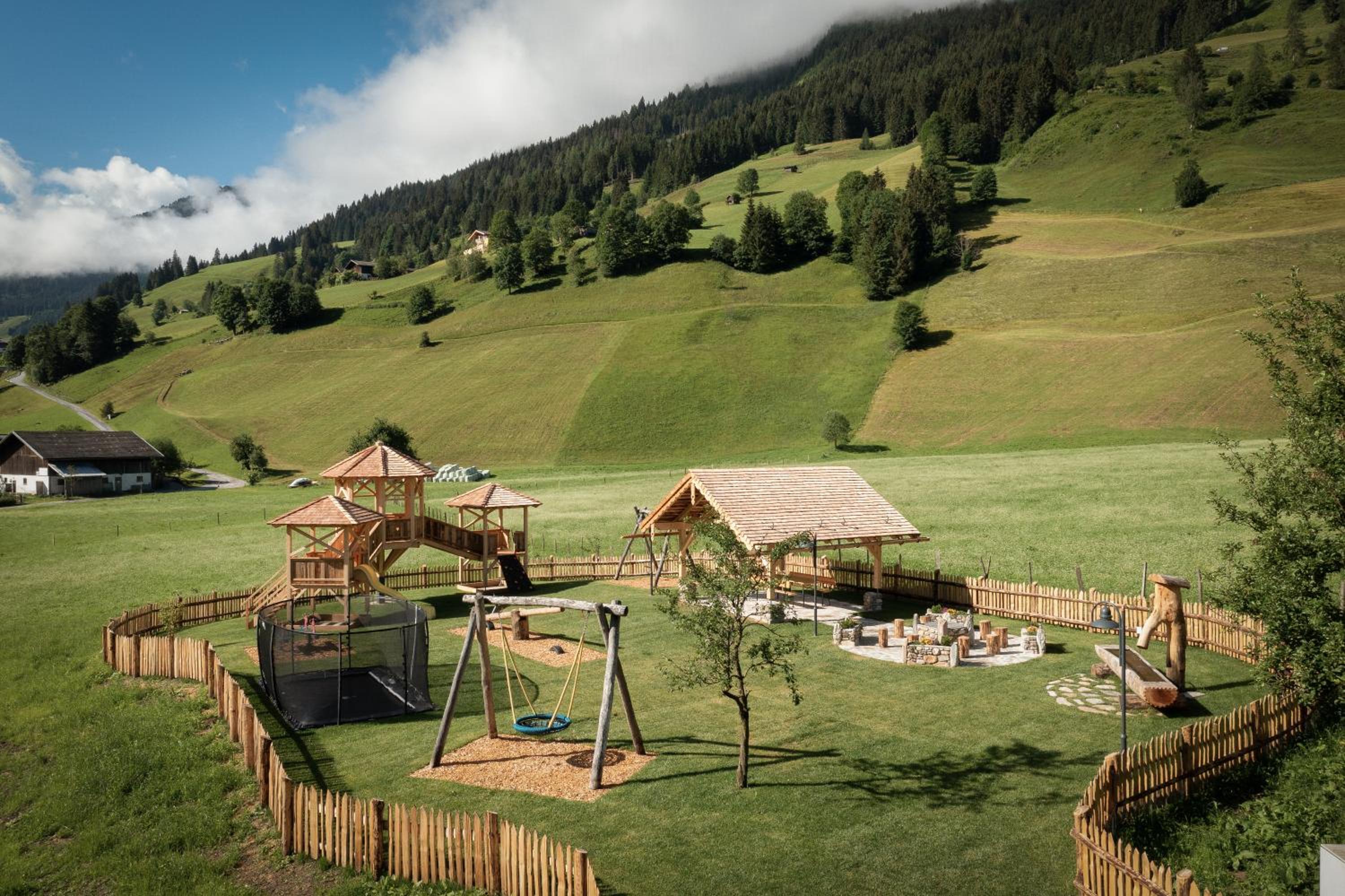 Schmiedhof Gut view 2