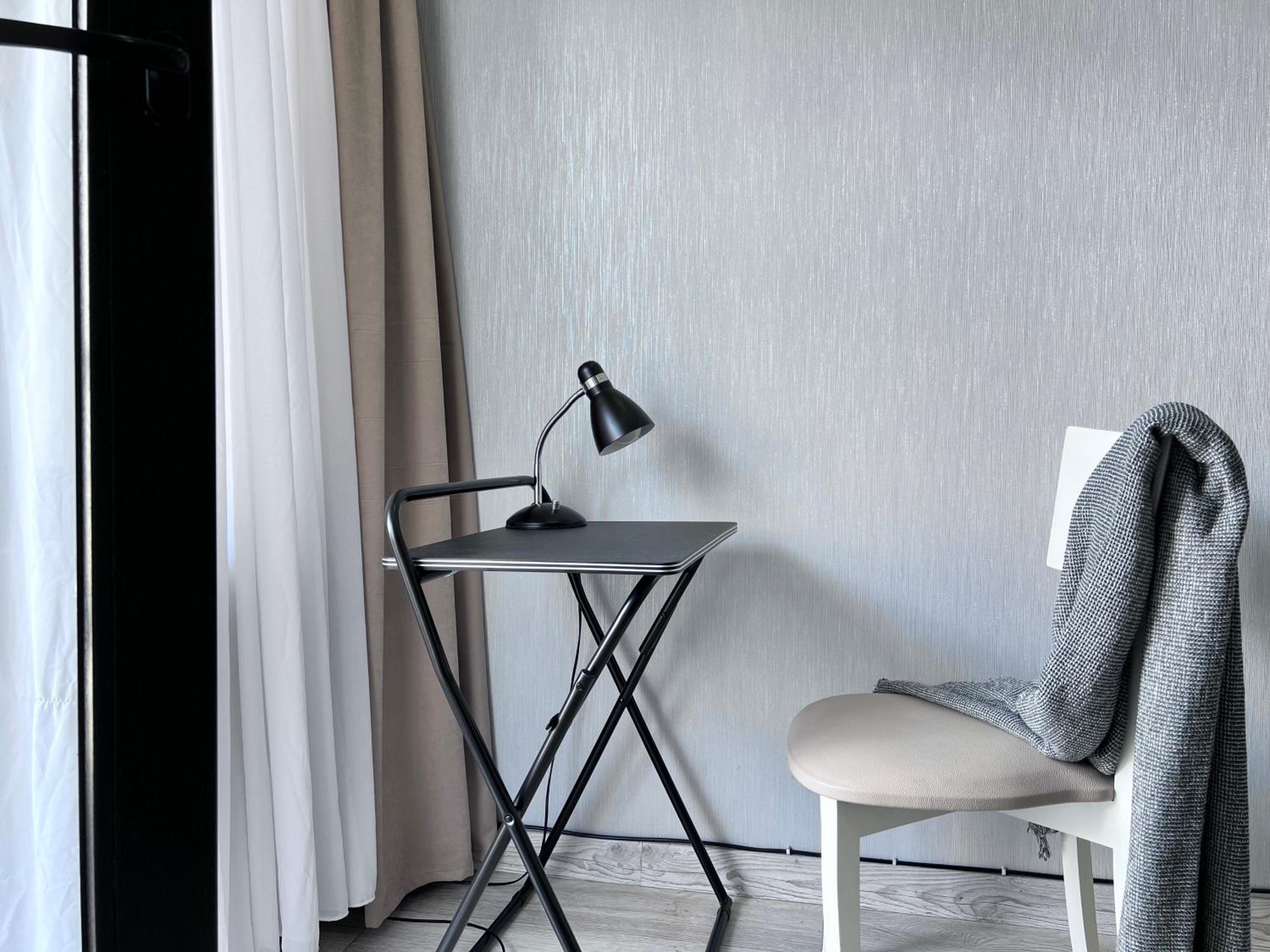 STUDIO near the Round garden view 4
