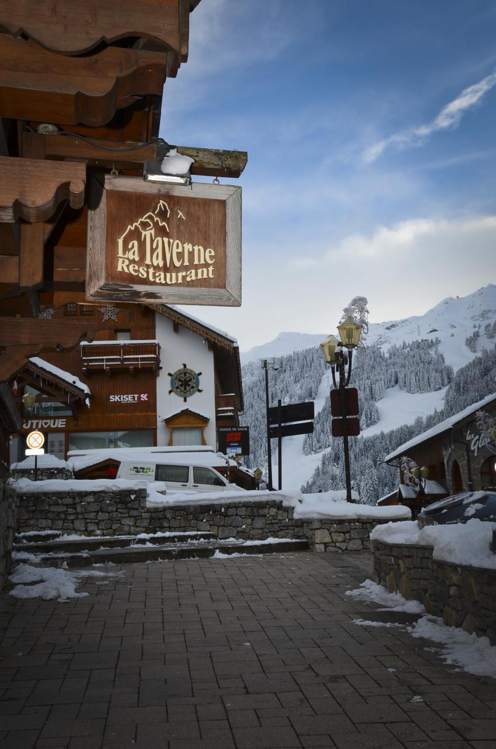 restaurant