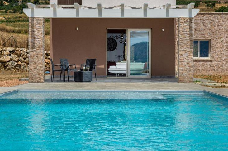 Villa Mirò view 4