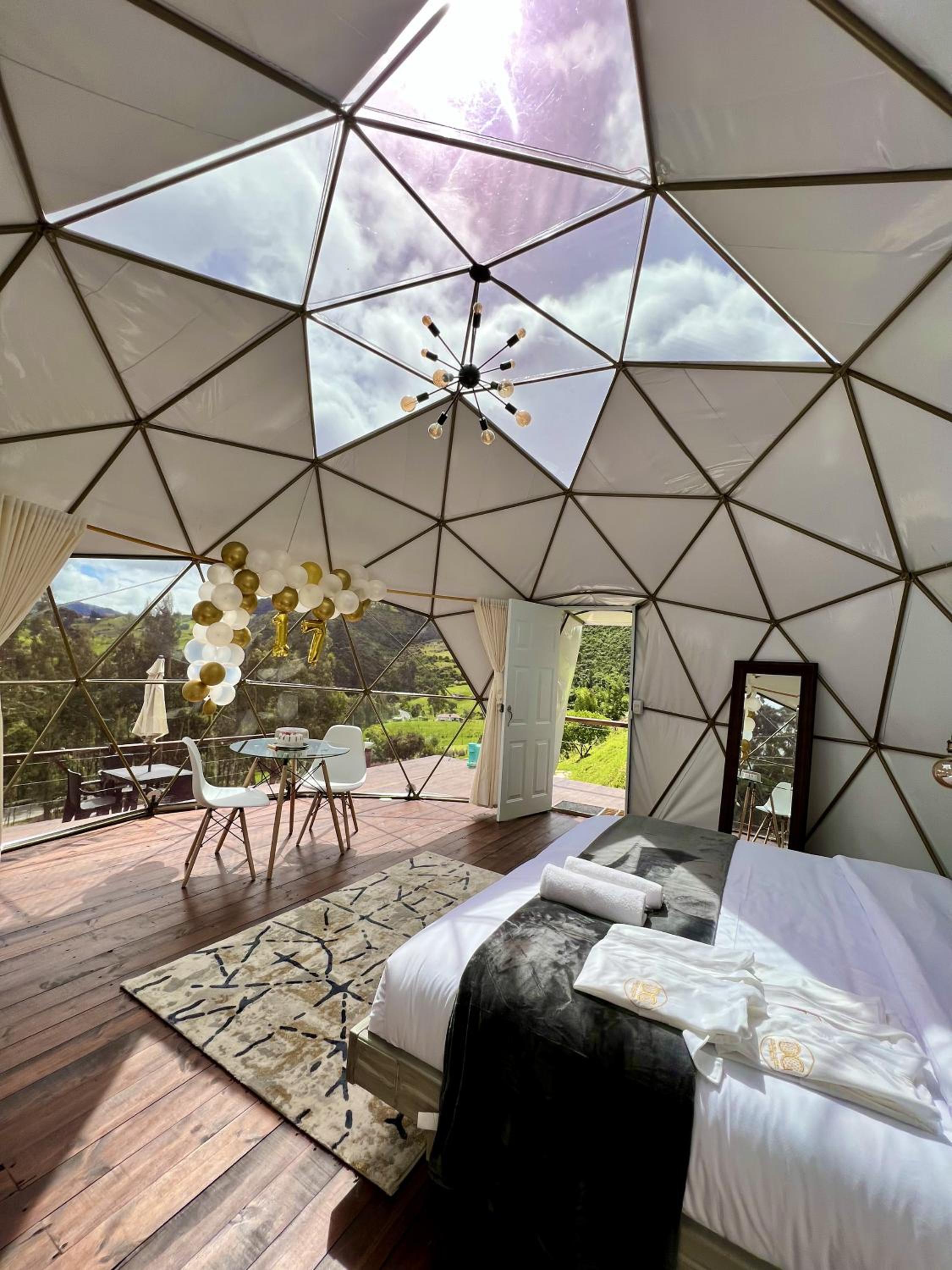 Golden Glamping & Suites view 3