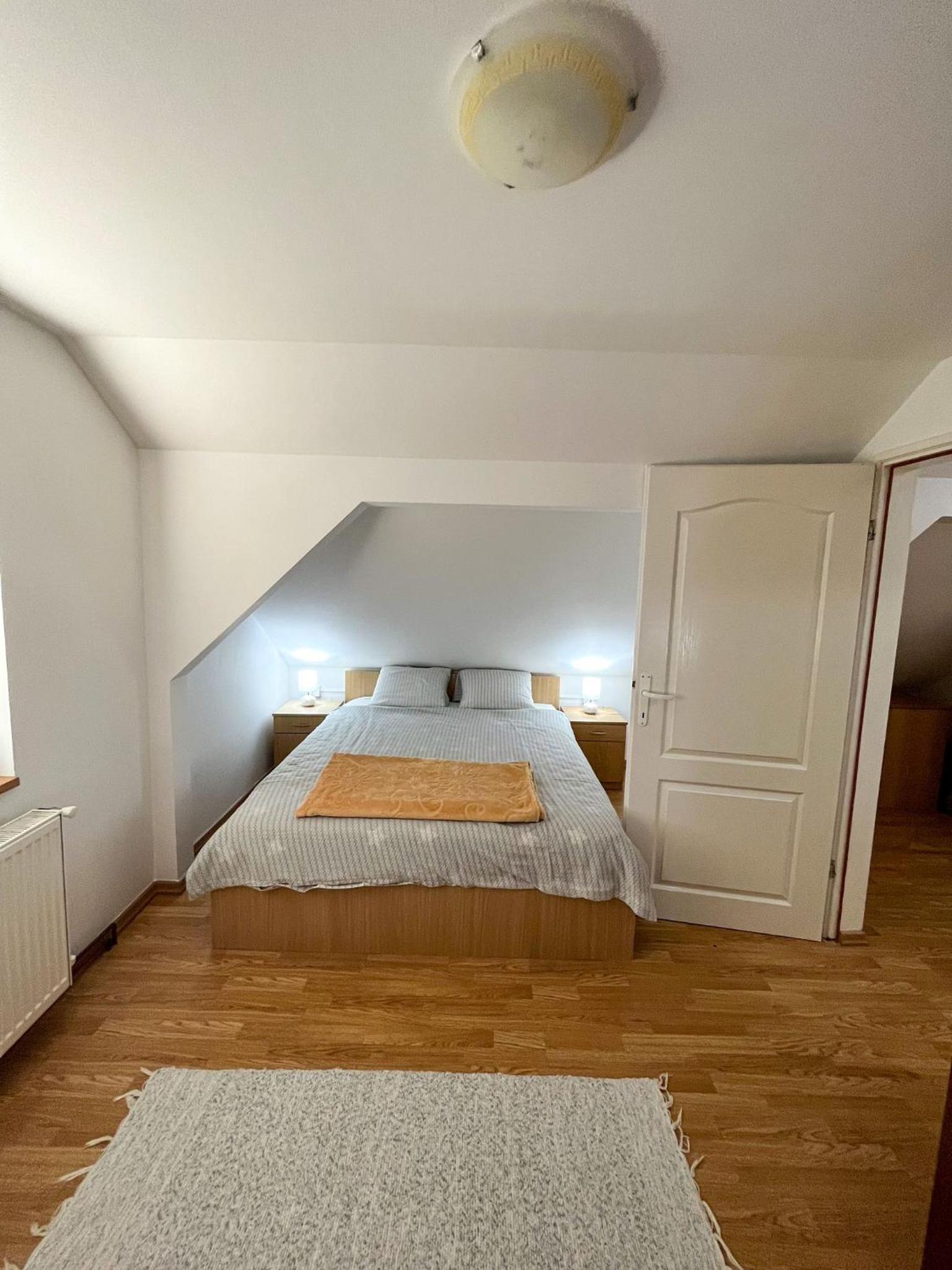 Apartmani Djokić sa bazenom view 3