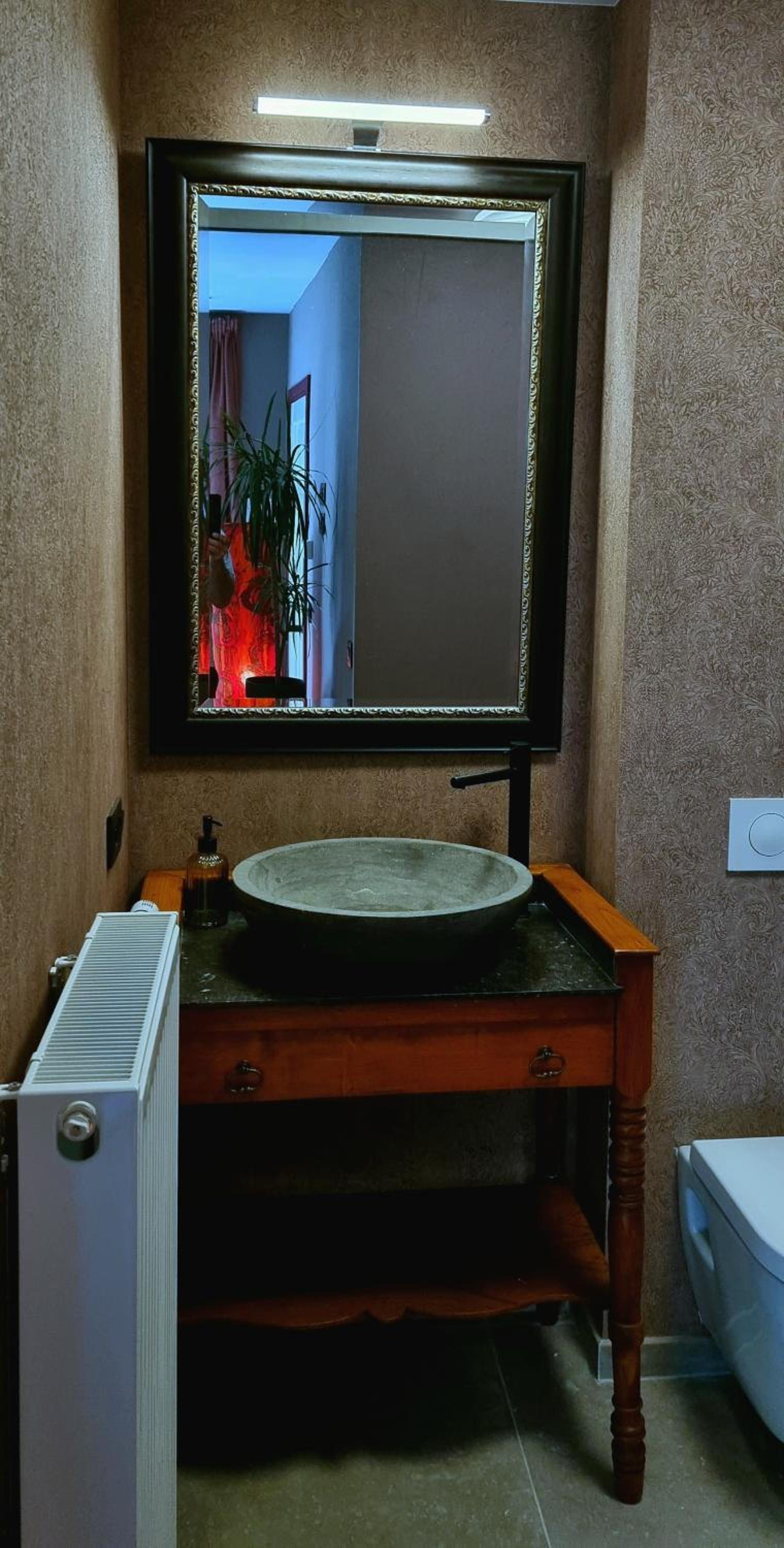 La Chèvre Folle - Lodging in Style with FREE basic breakfast