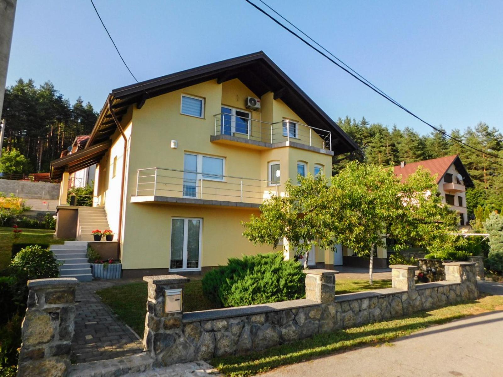 Apartman Lara view 4