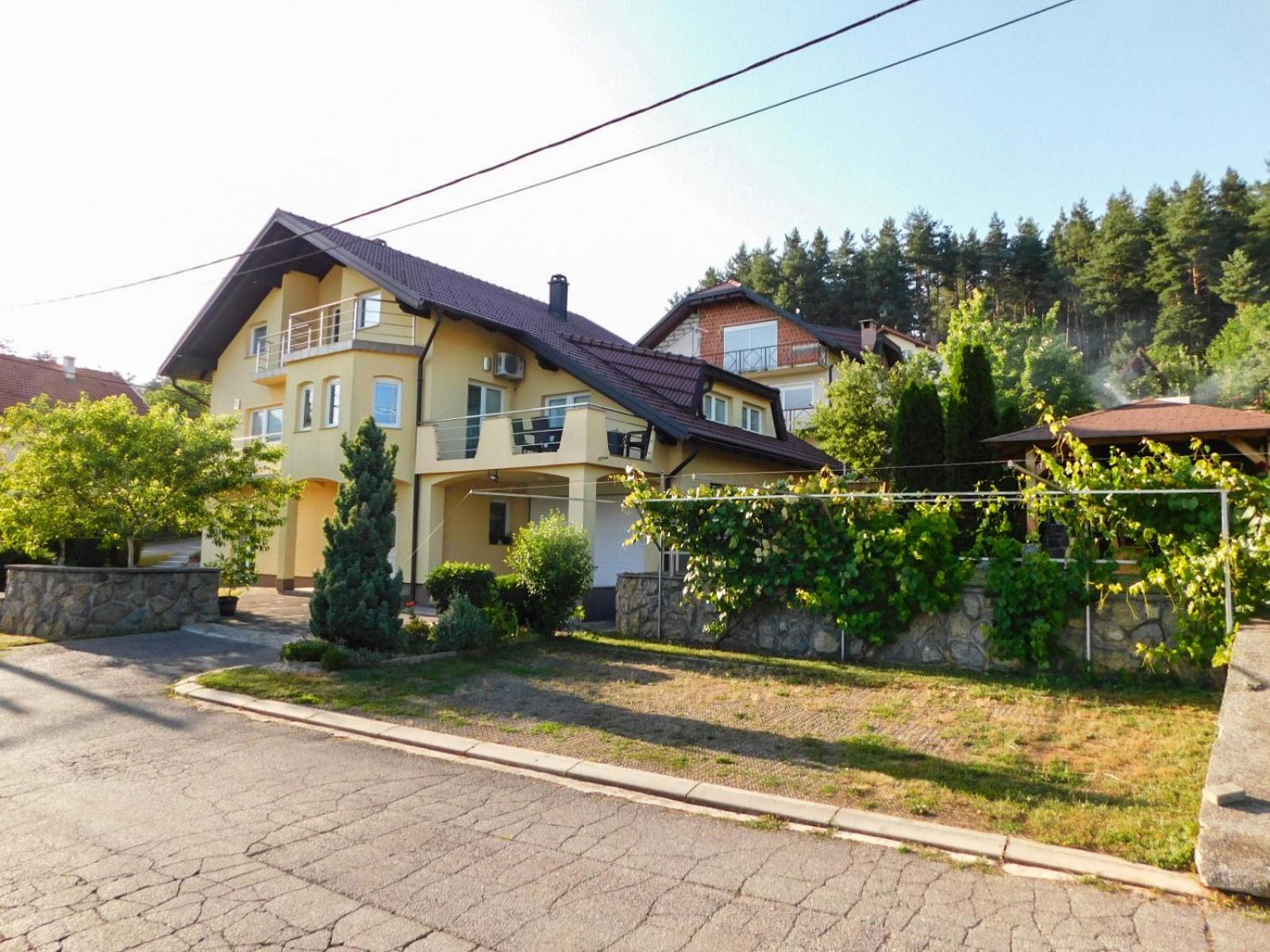 Apartman Lara view 5