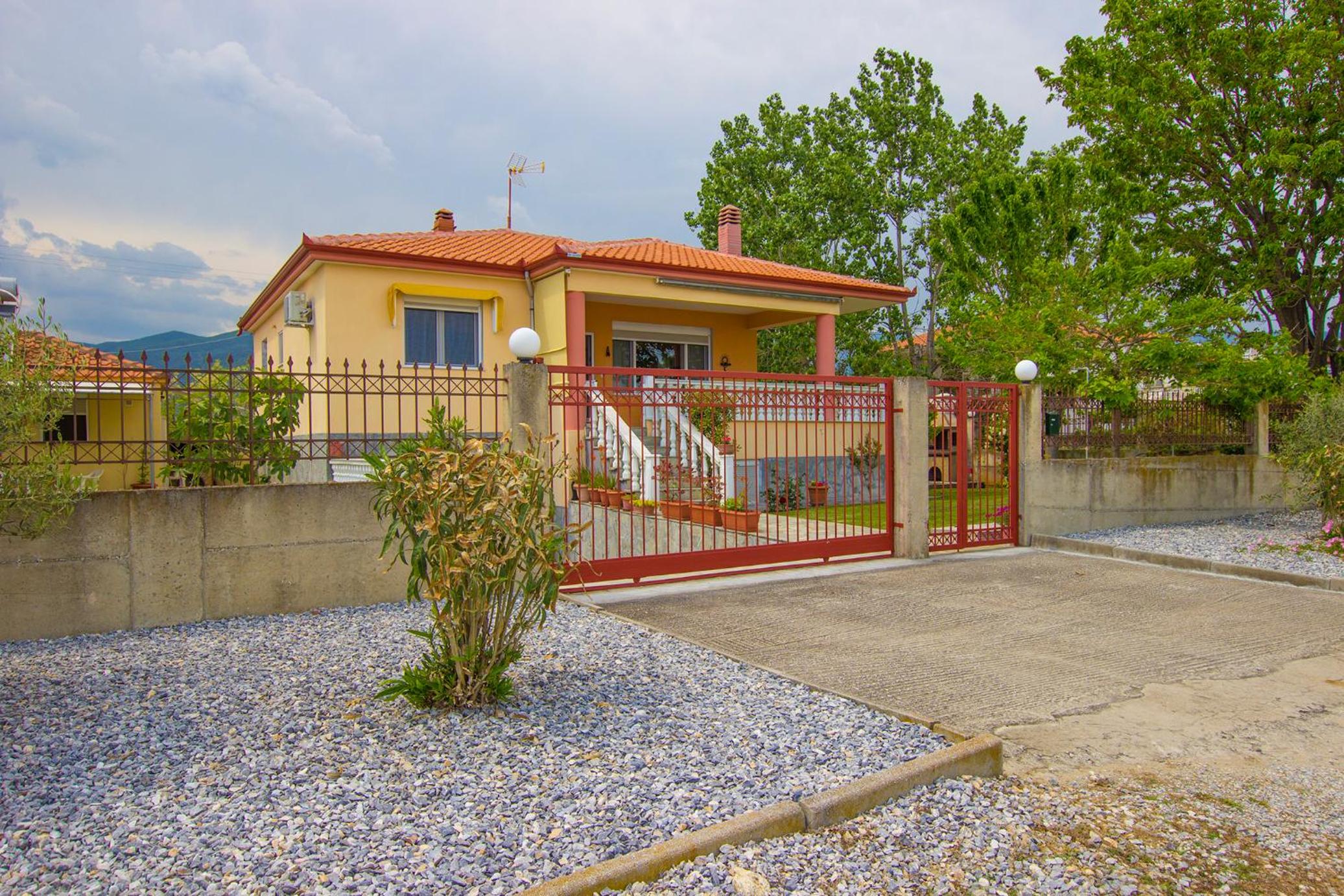 Kaliva House view 4