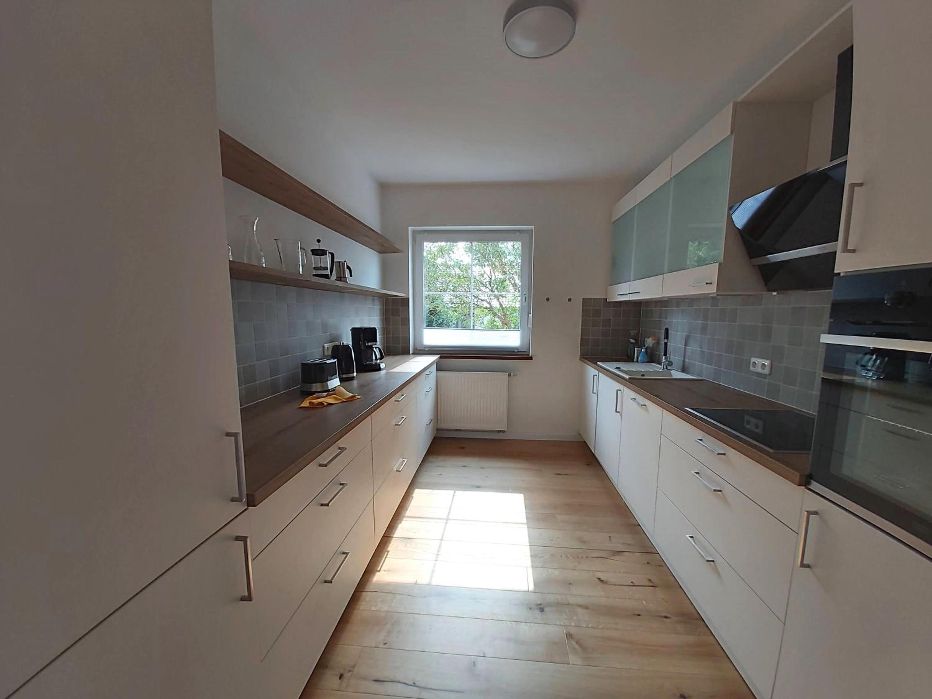 Ferienwohnung mit Terrasse am Rosengarten