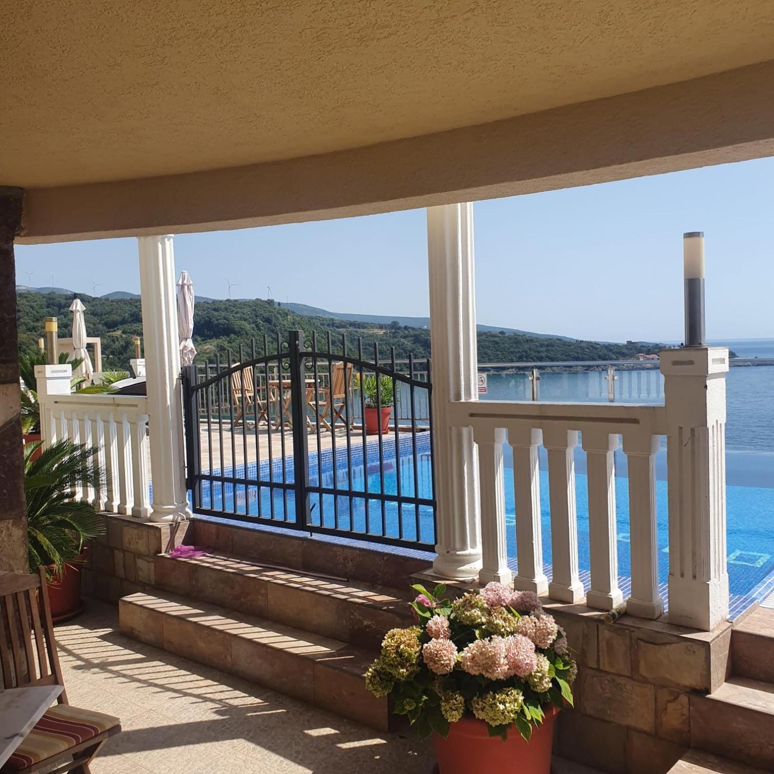 Villa Apartmani Anja view 5