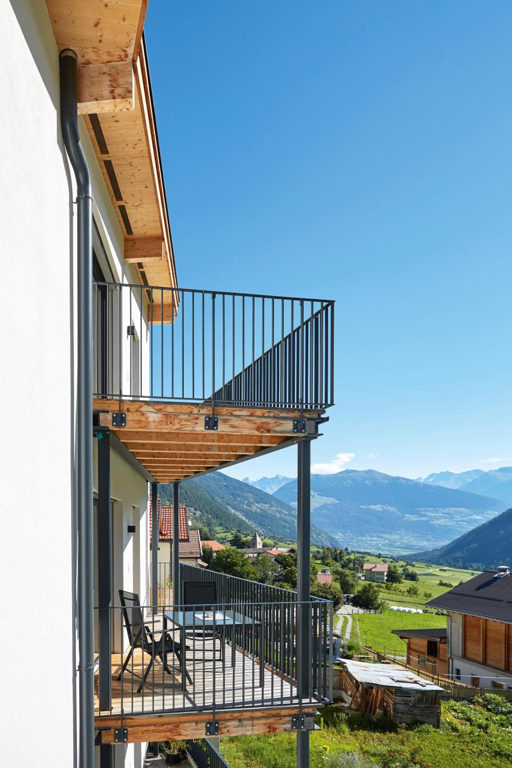 ROTUND-Nature_Mountain_Living