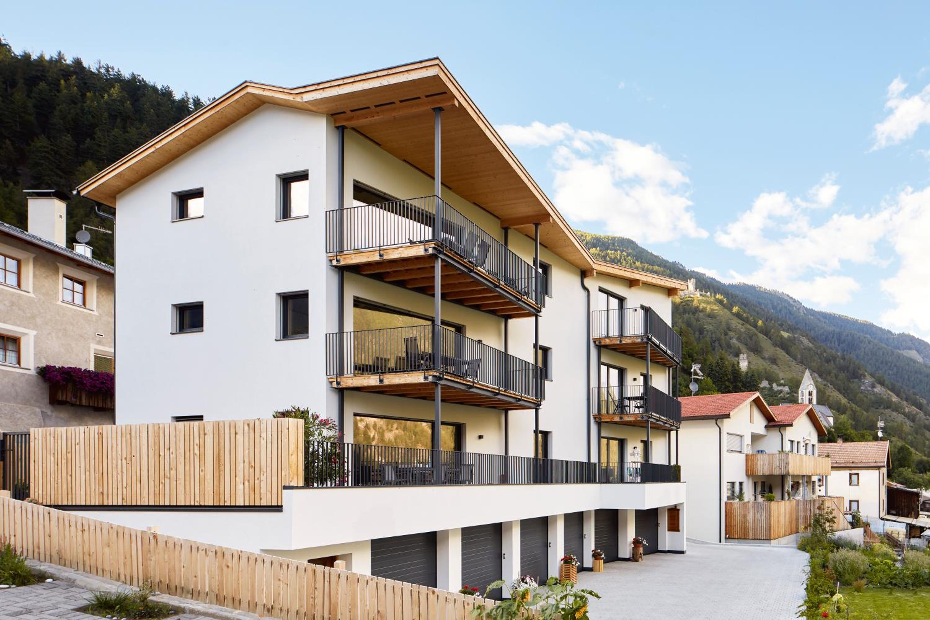 ROTUND-Nature_Mountain_Living