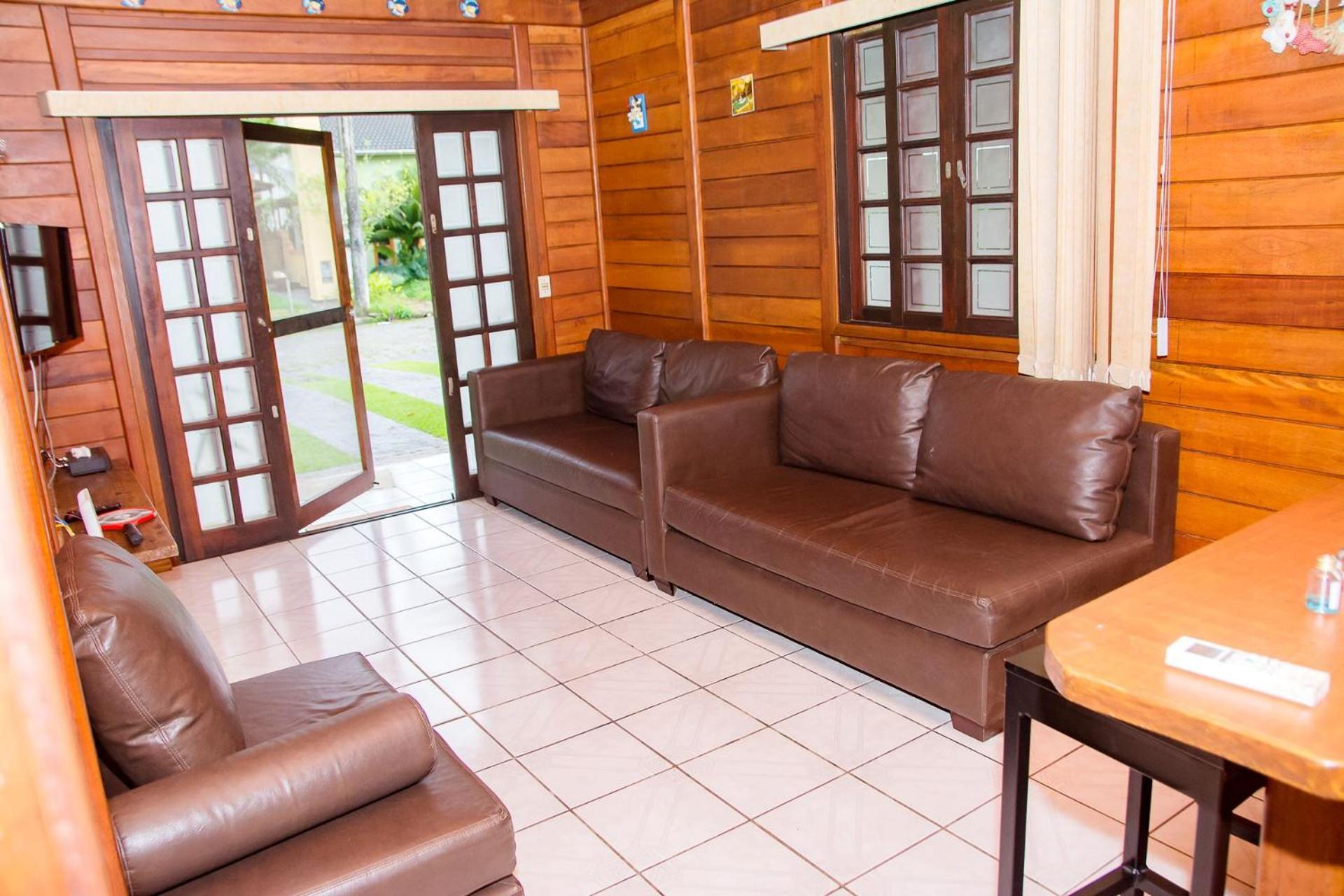 Casa c Piscina e Churrasq na Praia da Boraceia SP