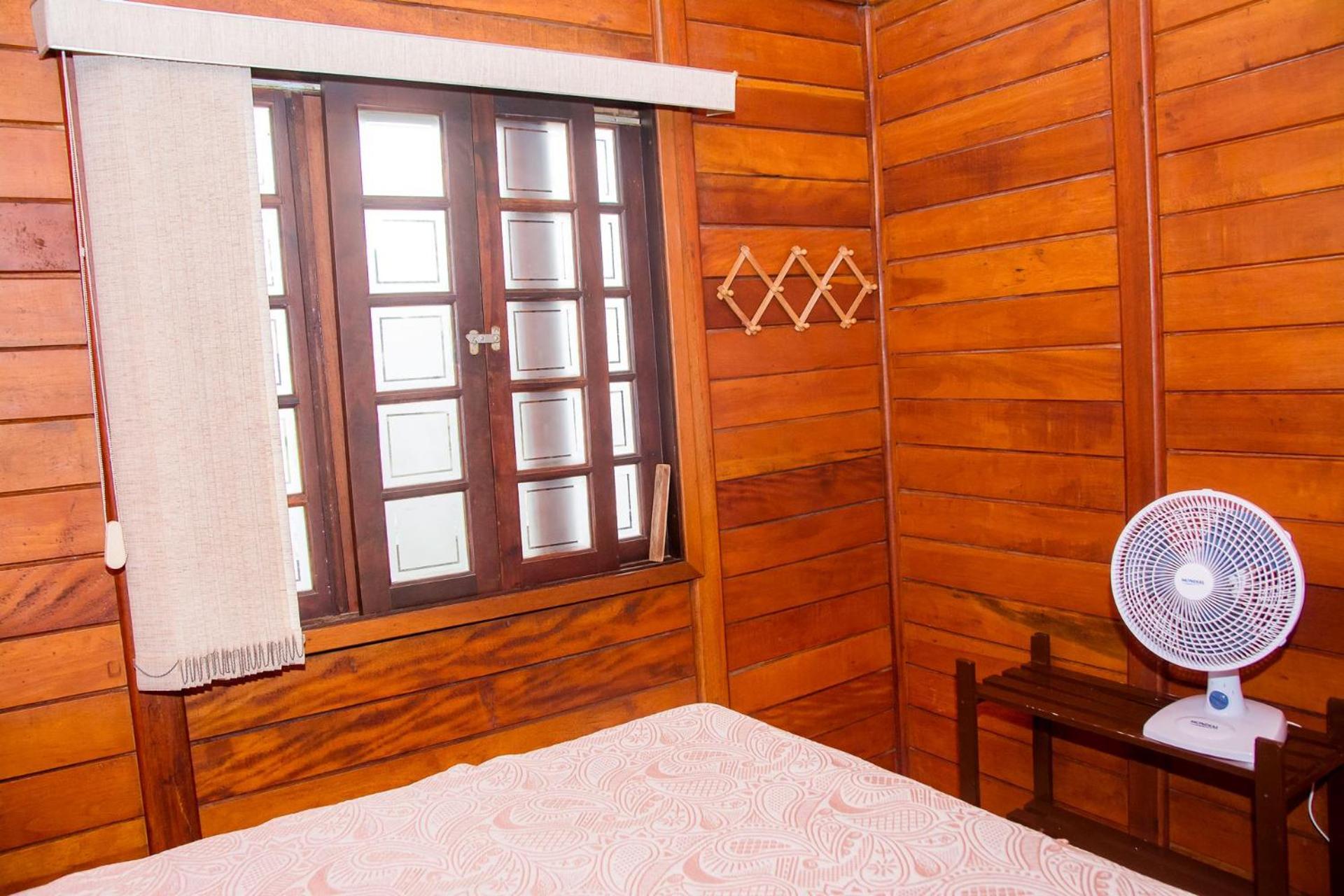 Casa c Piscina e Churrasq na Praia da Boraceia SP