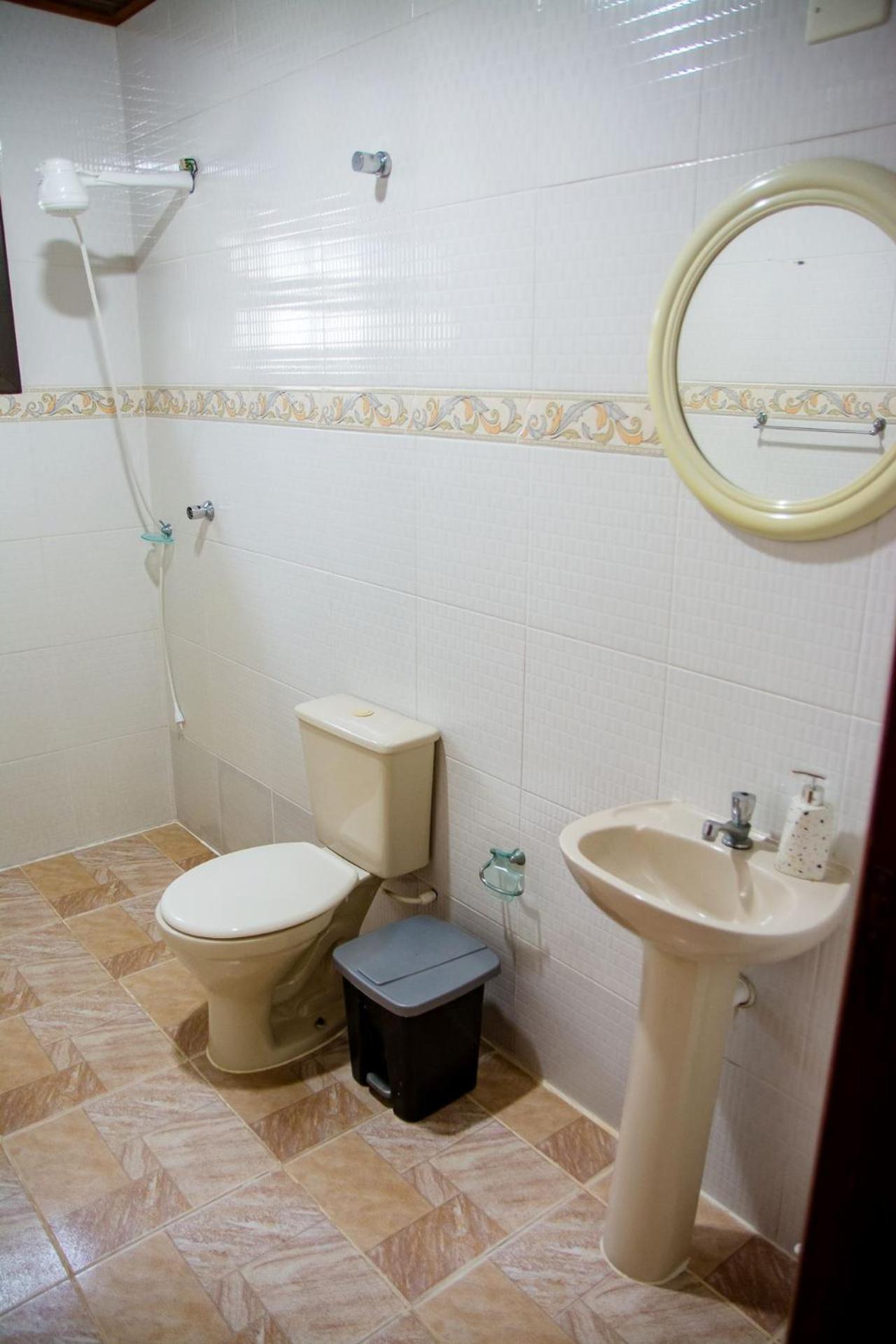 Casa c Piscina e Churrasq na Praia da Boraceia SP