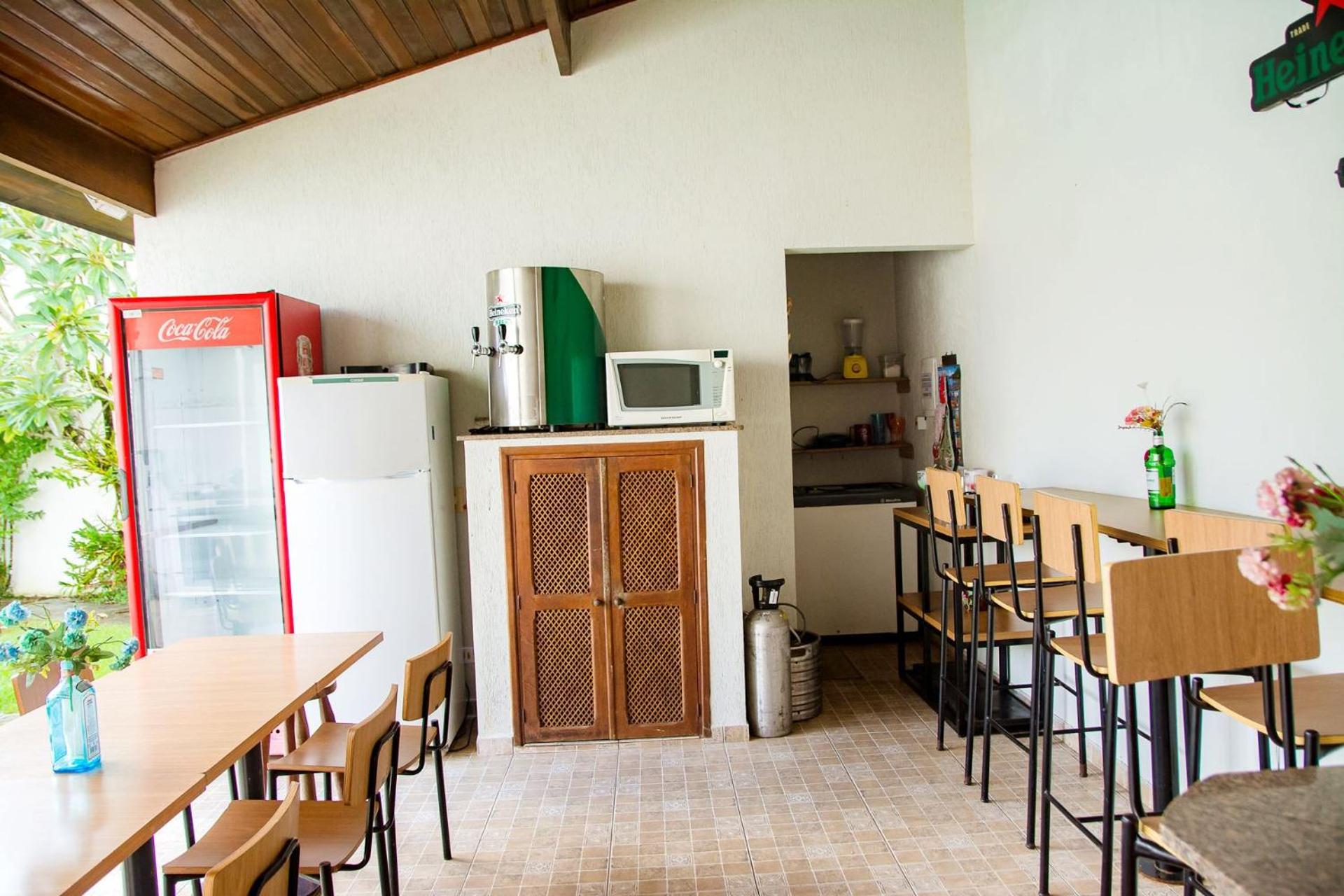 Casa c Piscina e Churrasq na Praia da Boraceia SP