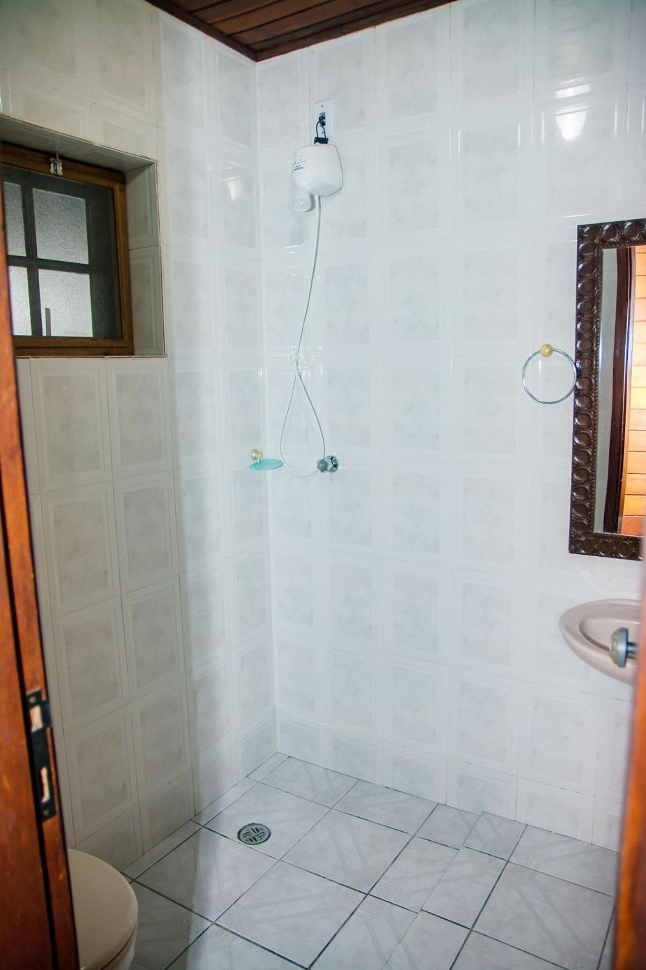Casa c Piscina e Churrasq na Praia da Boraceia SP