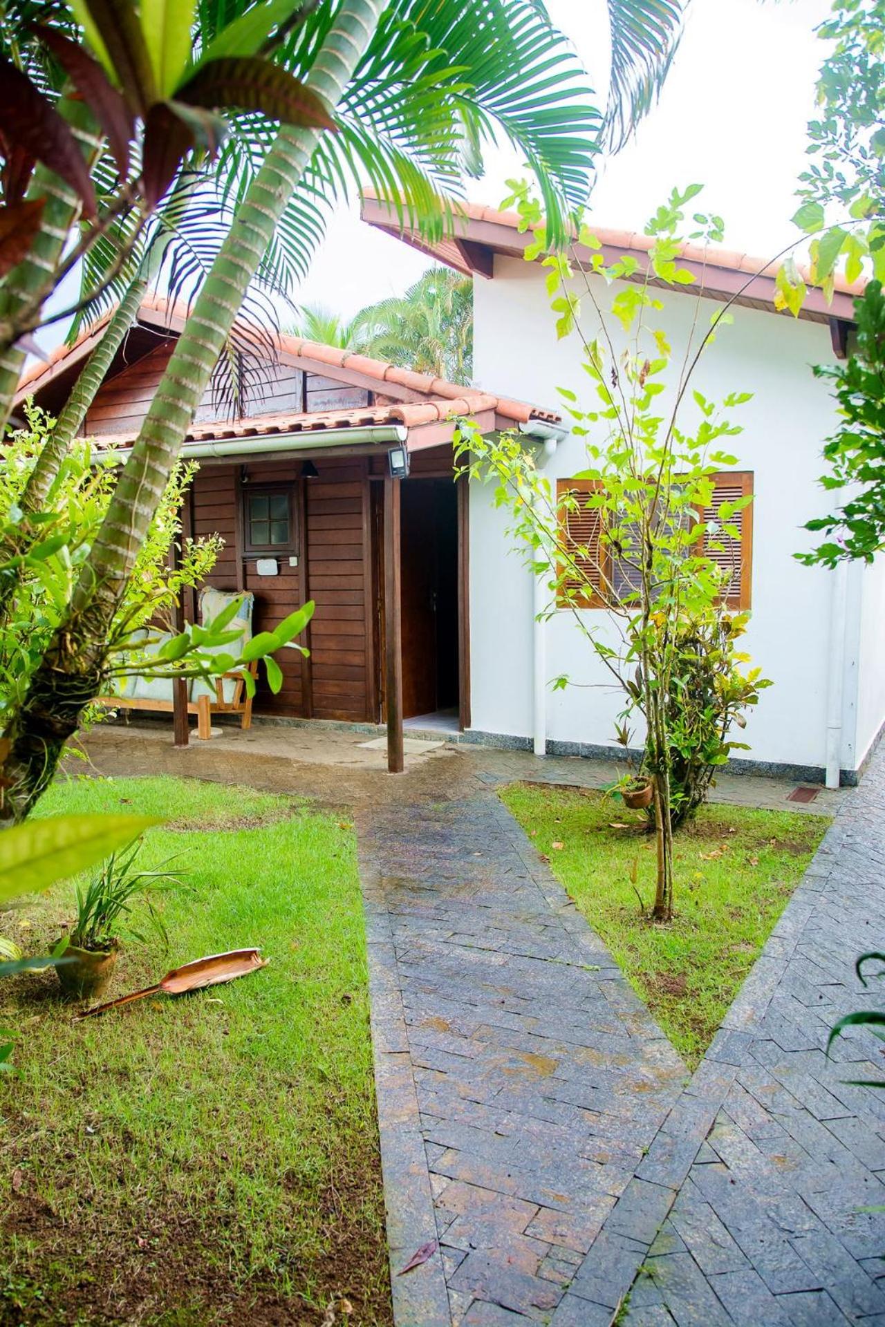 Casa c Piscina e Churrasq na Praia da Boraceia SP