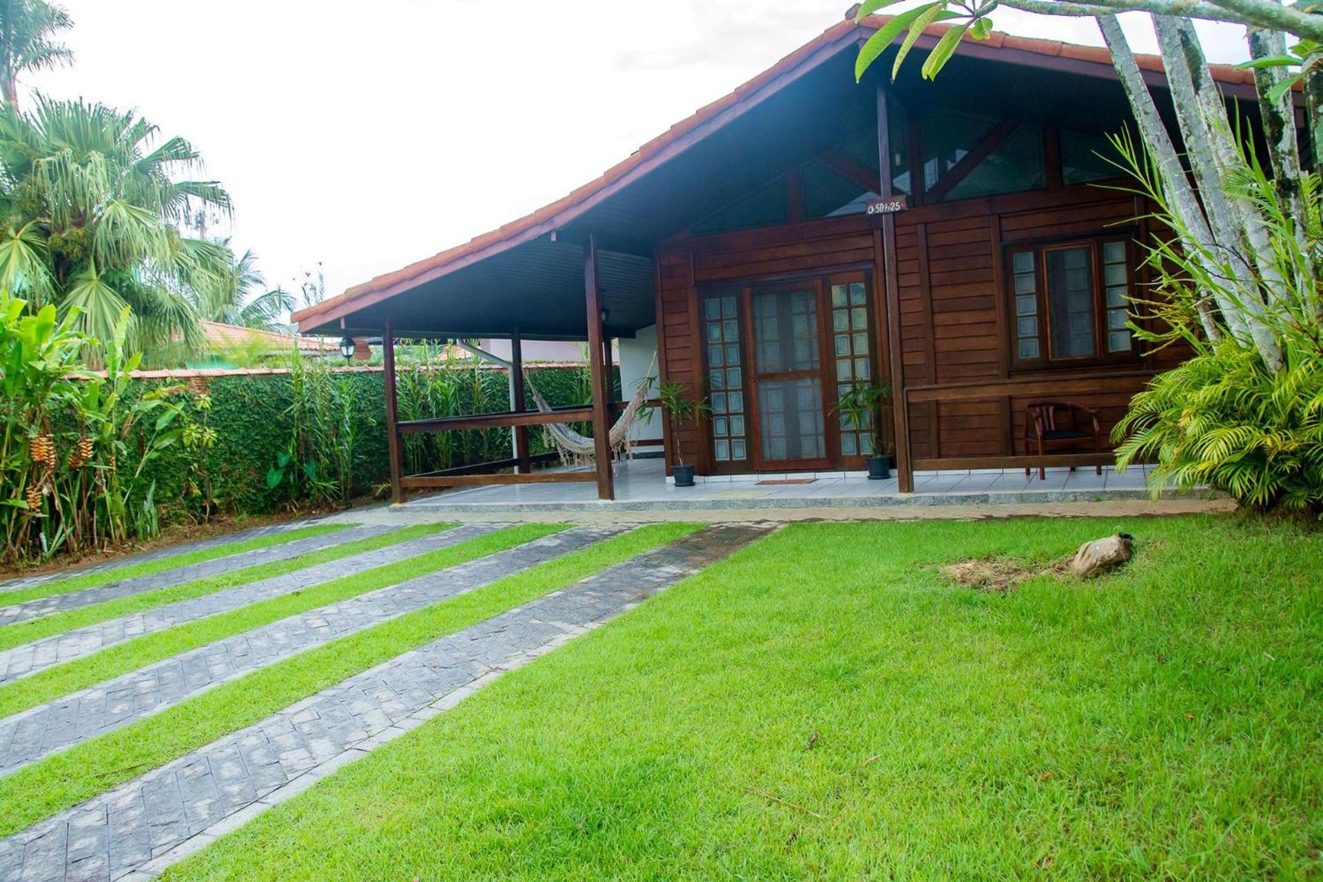 Casa c Piscina e Churrasq na Praia da Boraceia SP