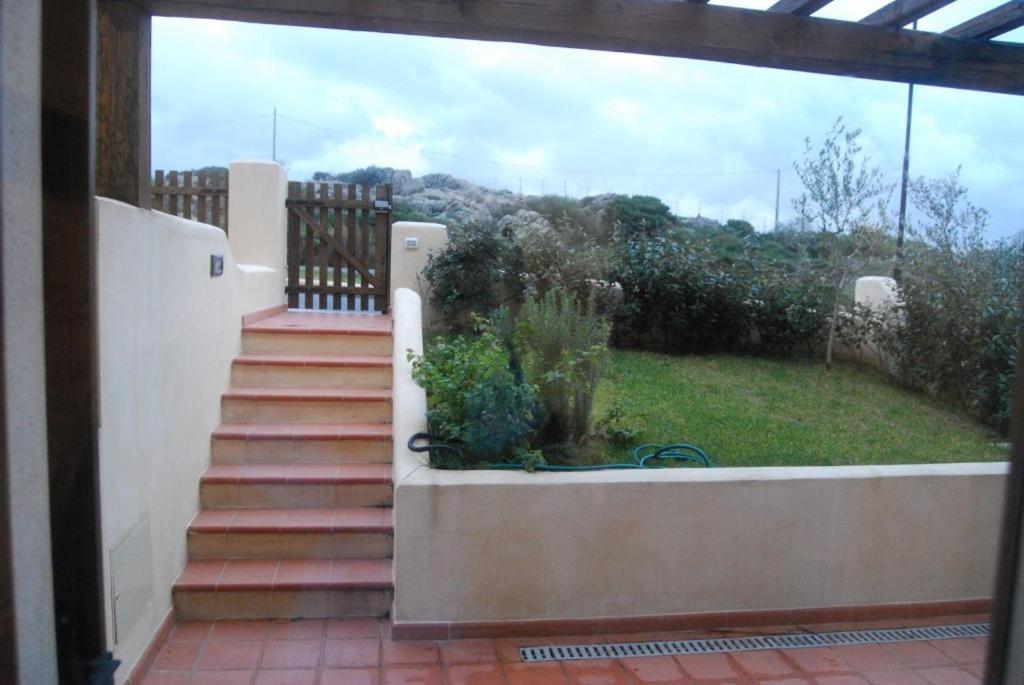 La Casa Degli Specchi-villetta con due giardini view 4