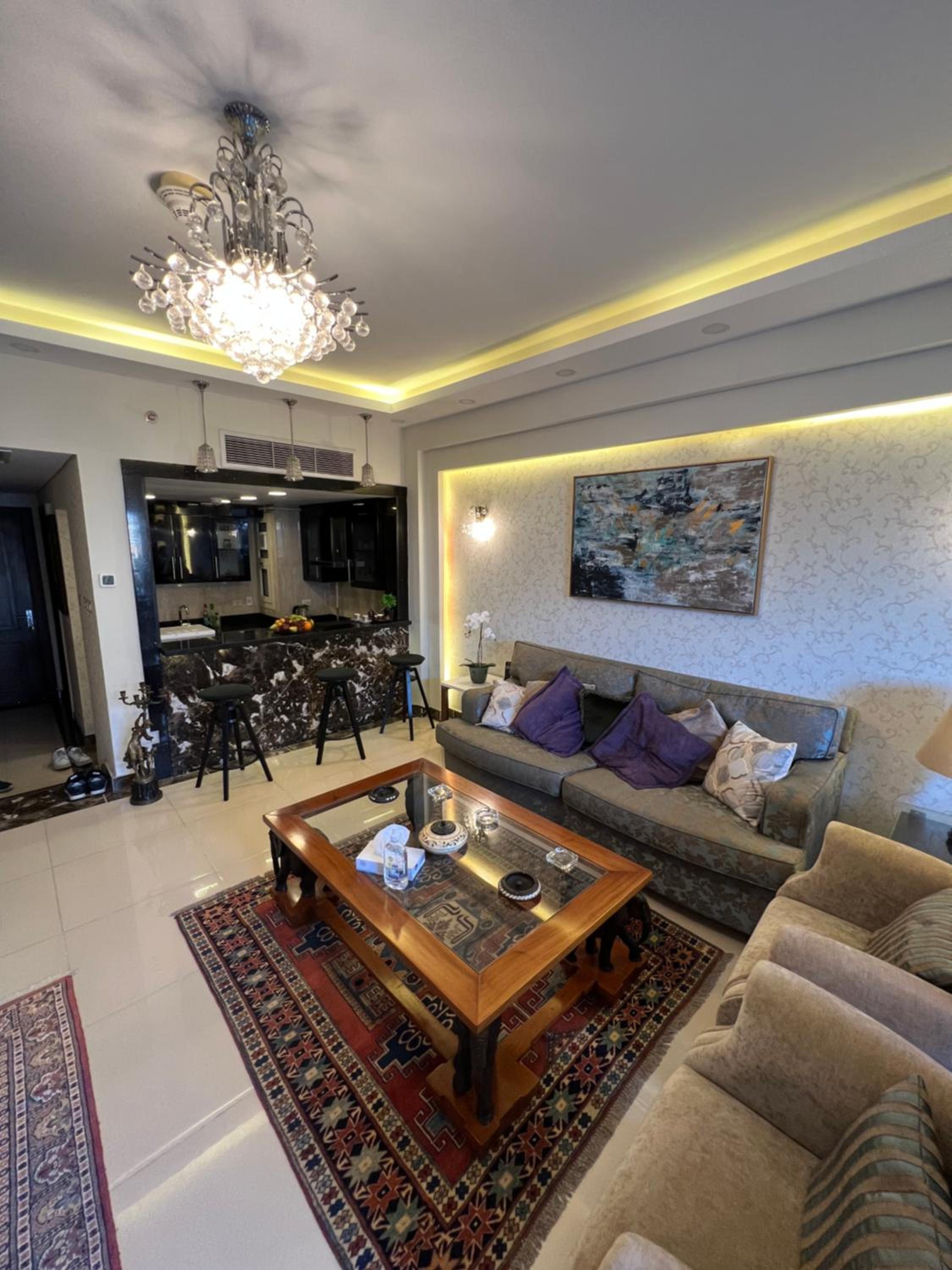 Lovely hotel apart in front Auc