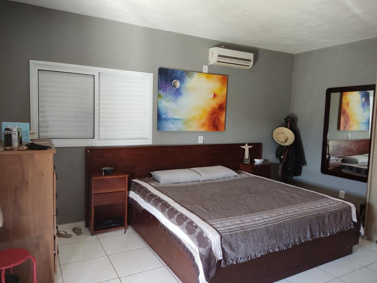 CASA 3 QUARTOS BROTAS