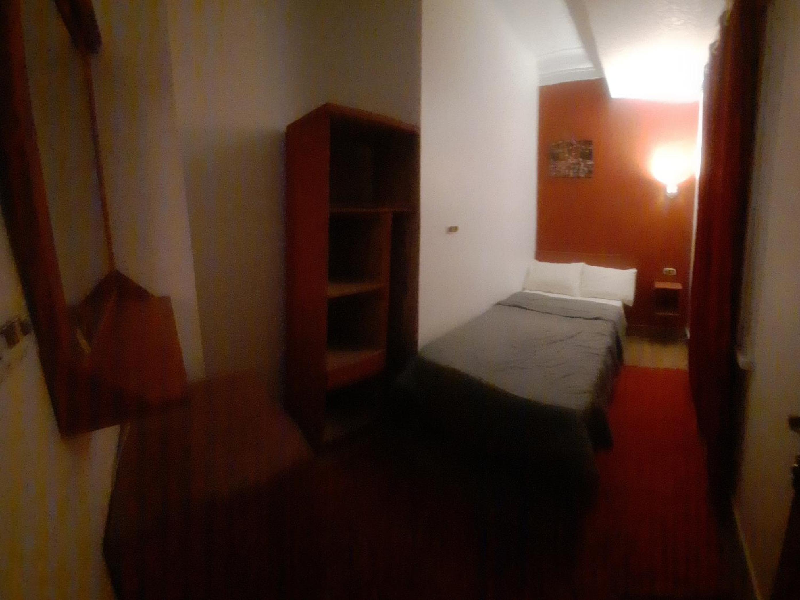 happy life hostel